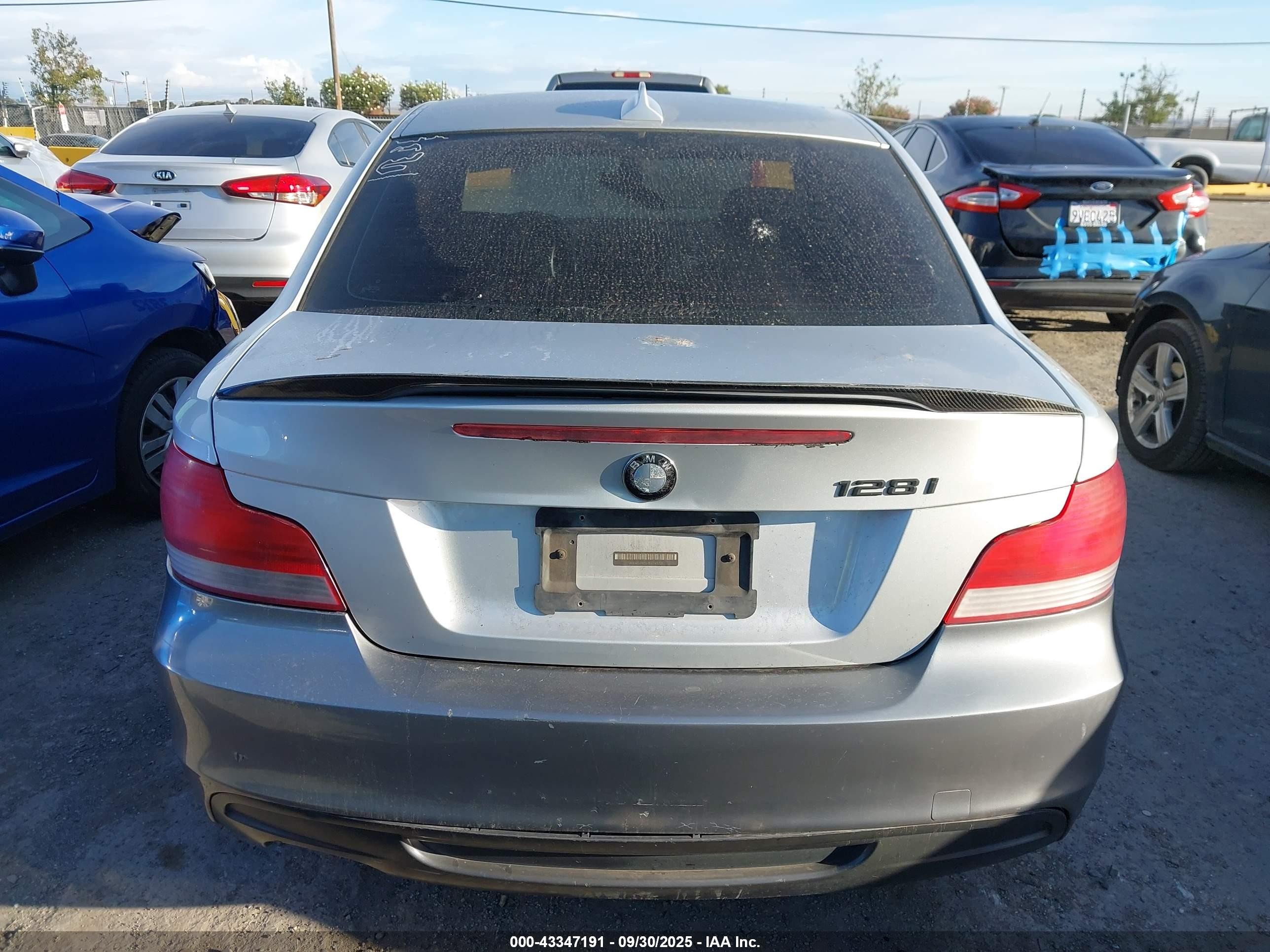 2008 Bmw 128i   Silver vin: WBAUP93518VF45731