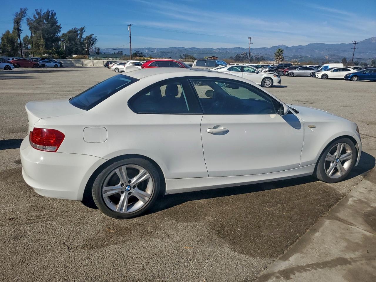 2009 Bmw 128 I White vin: WBAUP93519VF49201