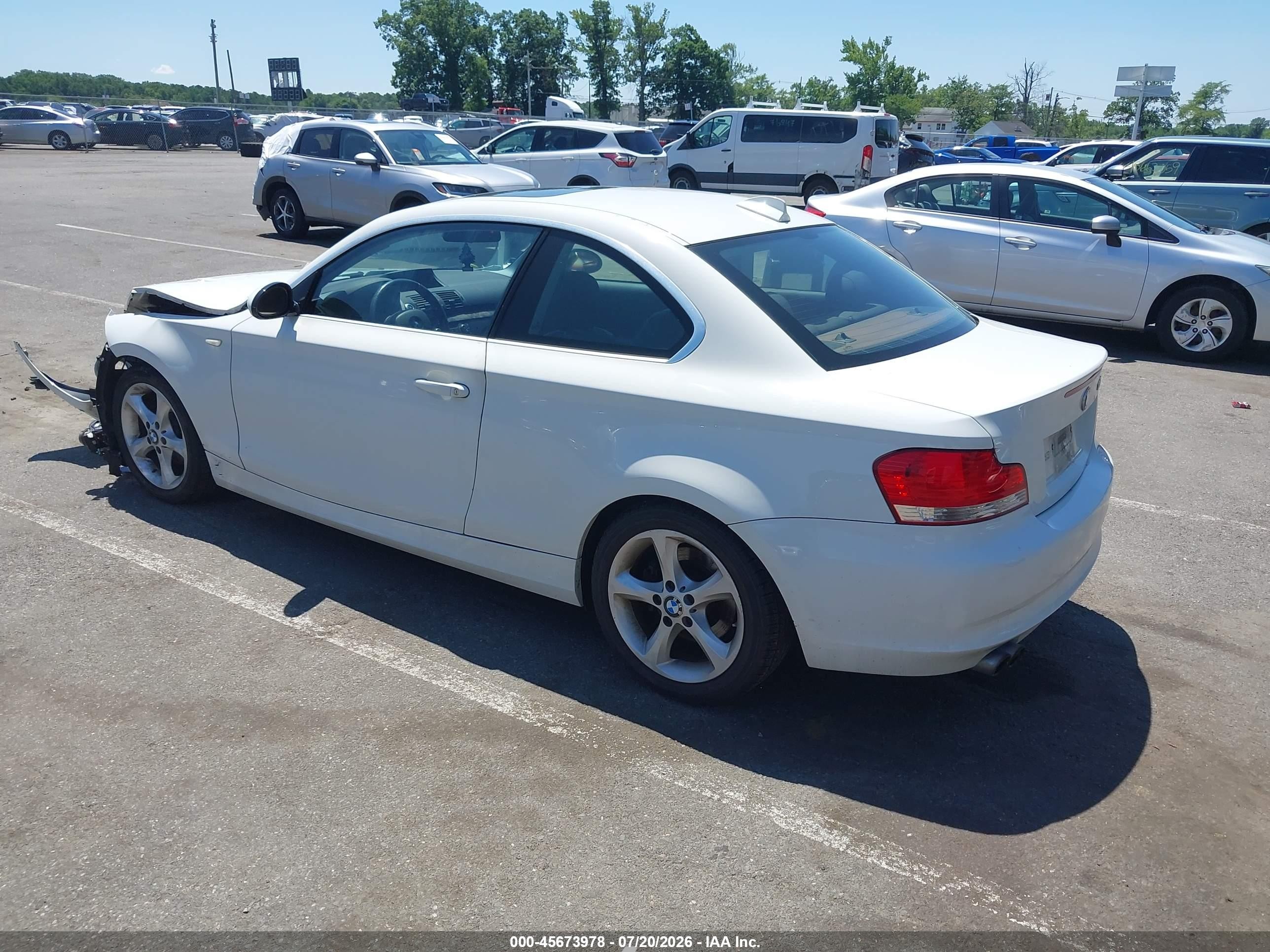 2009 Bmw 128i White vin: WBAUP93529VF48218