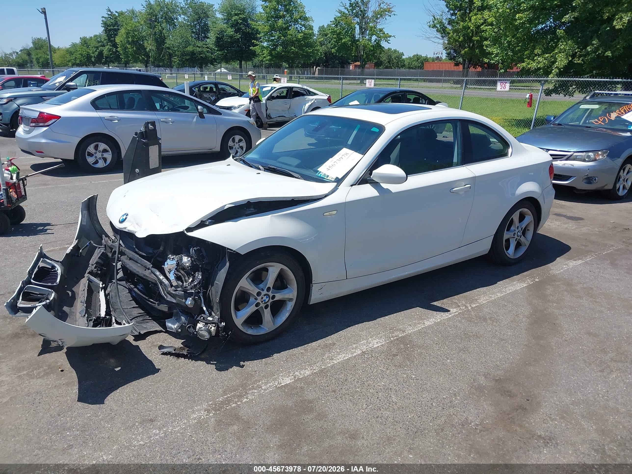 2009 Bmw 128i White vin: WBAUP93529VF48218