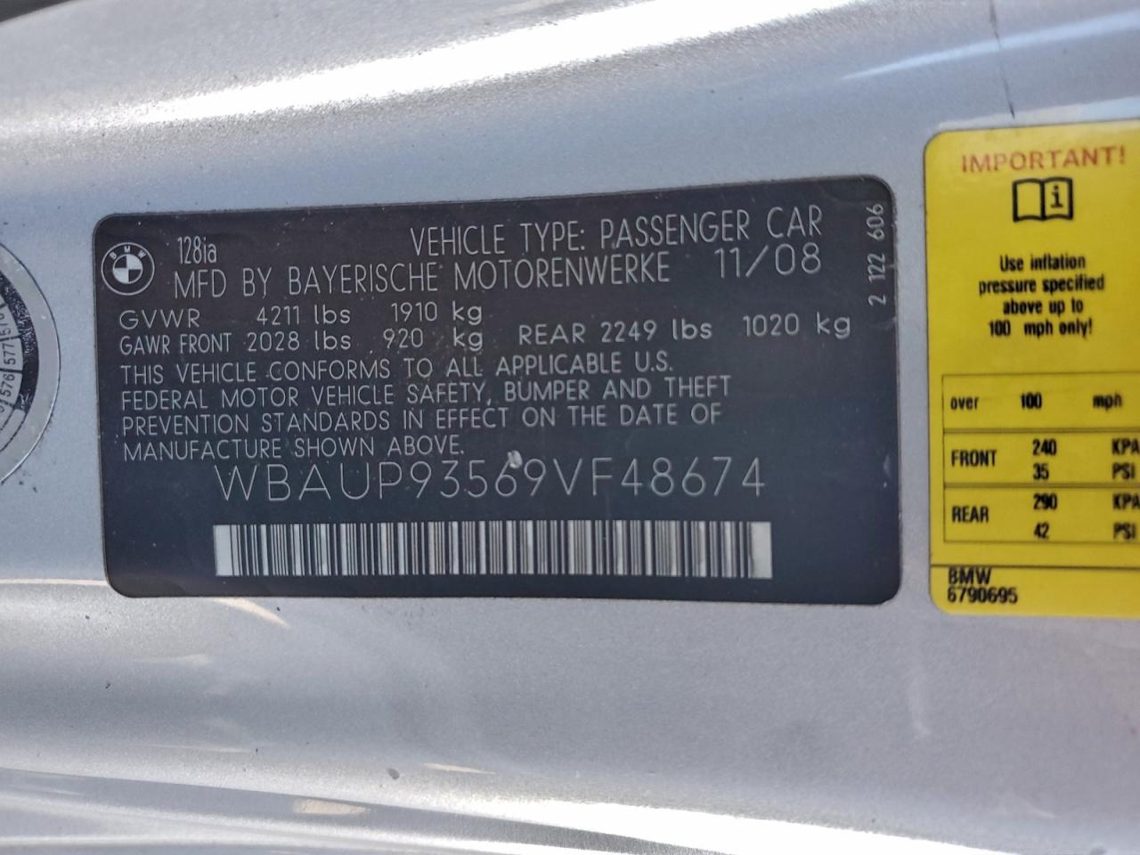 2009 Bmw 128 I Silver vin: WBAUP93569VF48674