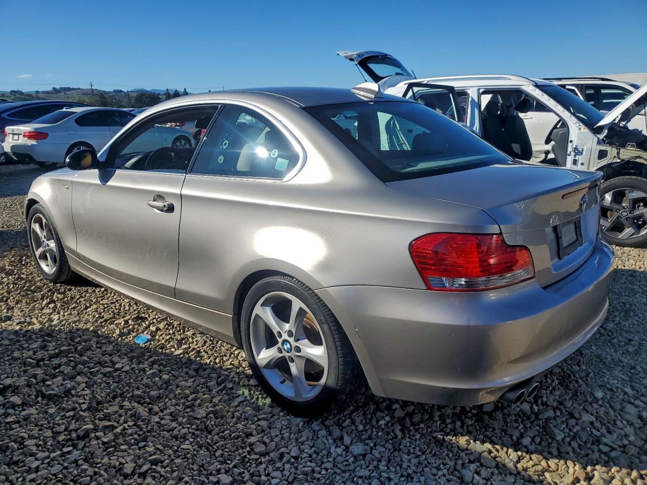 2008 Bmw 128 I Бежевый vin: WBAUP93588VF45791