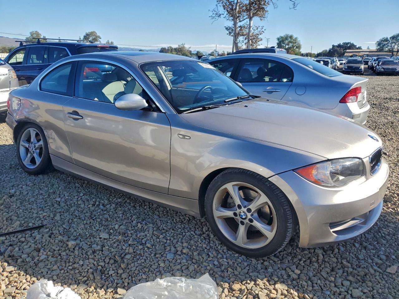 2008 Bmw 128 I Бежевый vin: WBAUP93588VF45791