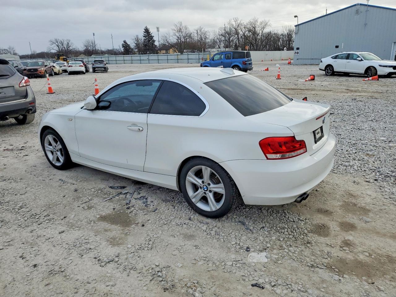 2012 Bmw 128 I Белый vin: WBAUP9C50CVL91101
