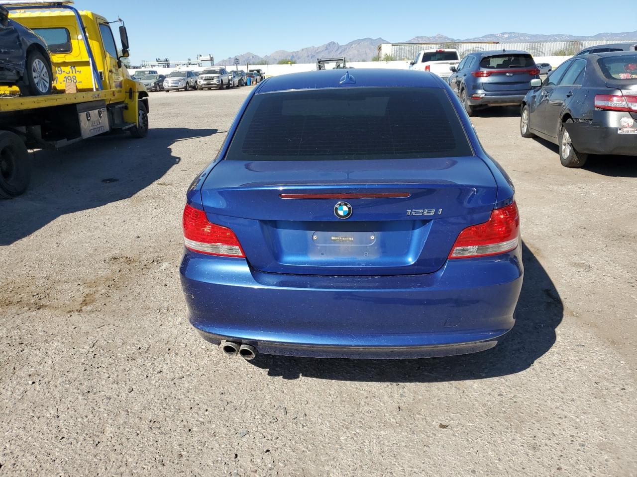 2011 Bmw 128 I Blue vin: WBAUP9C51BVL90649