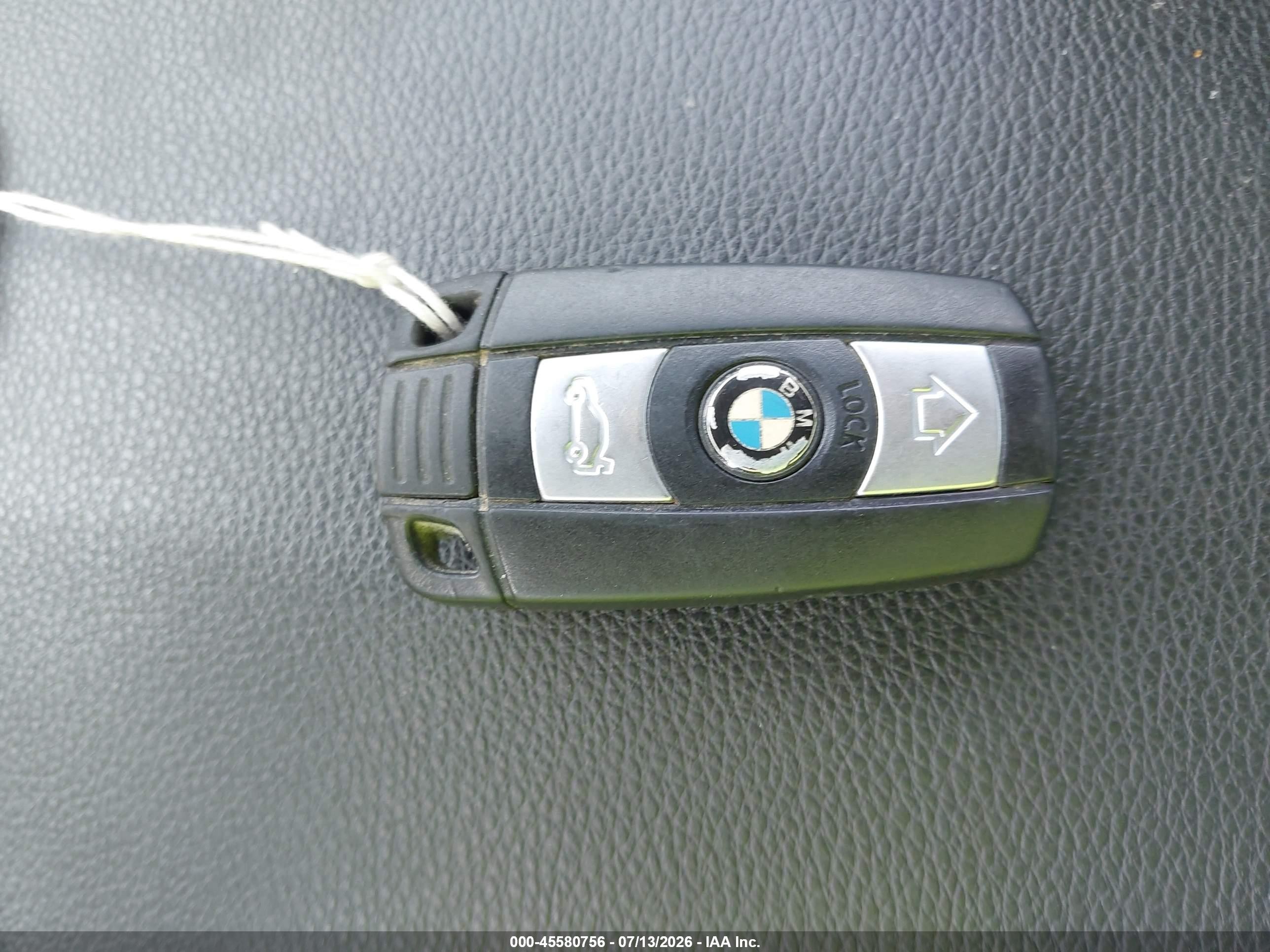 2013 Bmw 128i   Черный vin: WBAUP9C51DVF46680