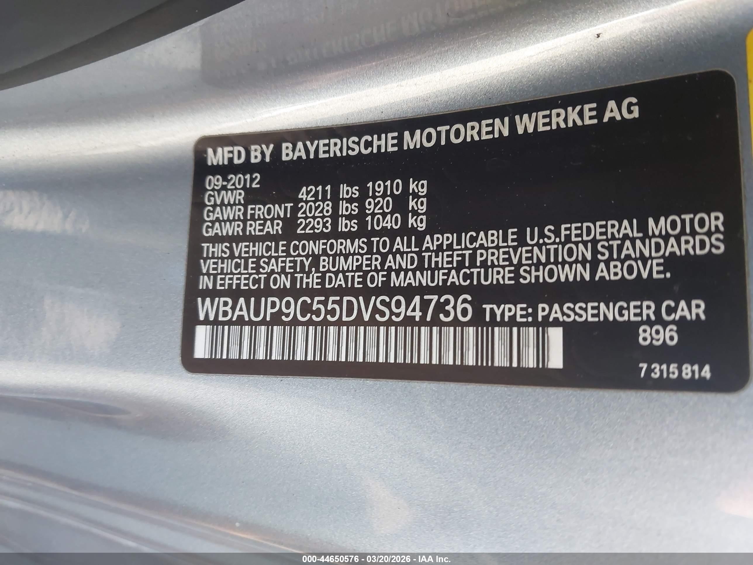 2013 Bmw 128i   Blue vin: WBAUP9C55DVS94736
