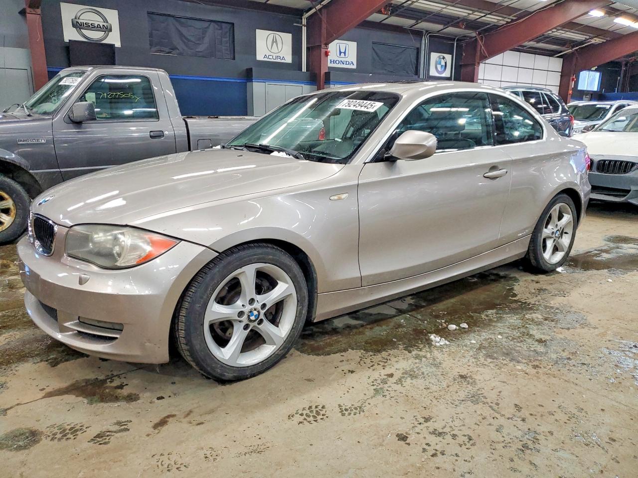 2011 Bmw 128 I Beige vin: WBAUP9C56BVL89626
