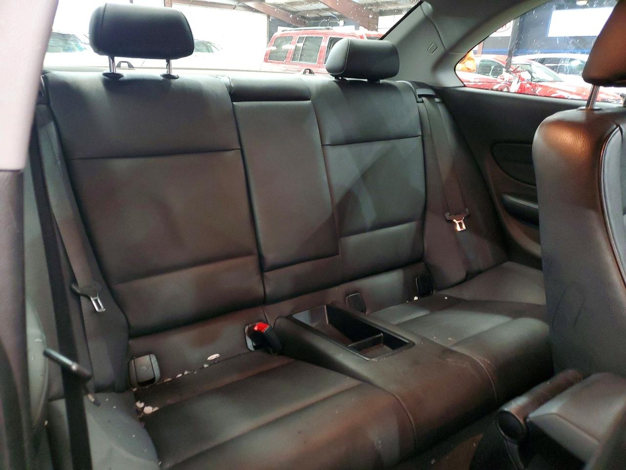 2011 Bmw 128 I Beige vin: WBAUP9C56BVL89626