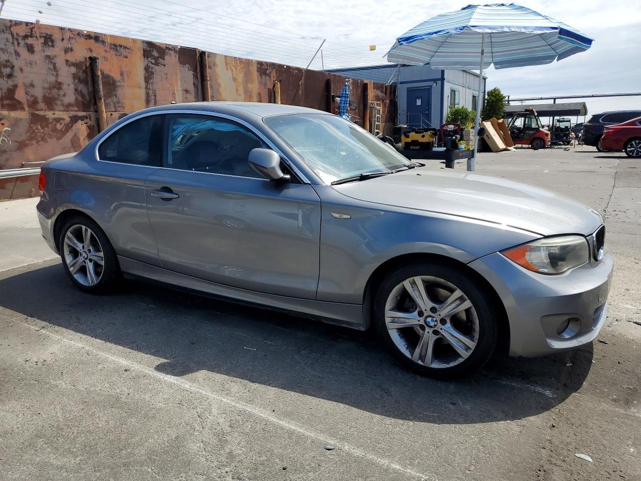 2012 Bmw 128 I Silver vin: WBAUP9C56CVL91362