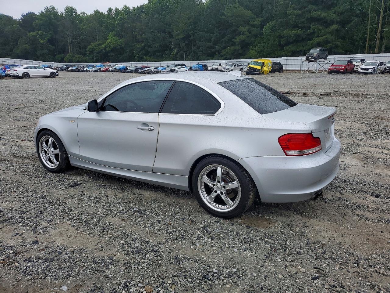 2010 Bmw 128 I Silver vin: WBAUP9C57AVF49403