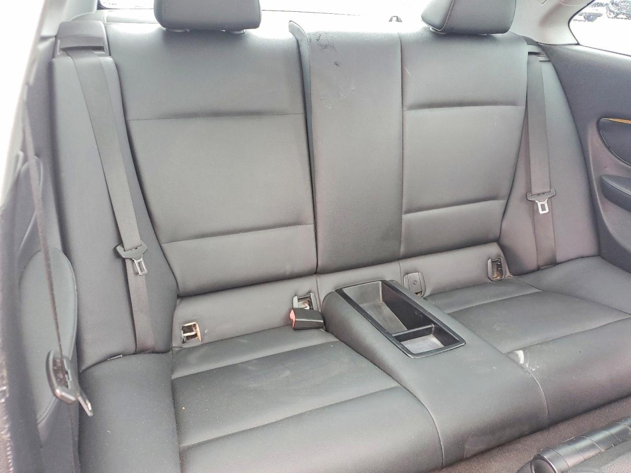 2010 Bmw 128 I Silver vin: WBAUP9C57AVF49403