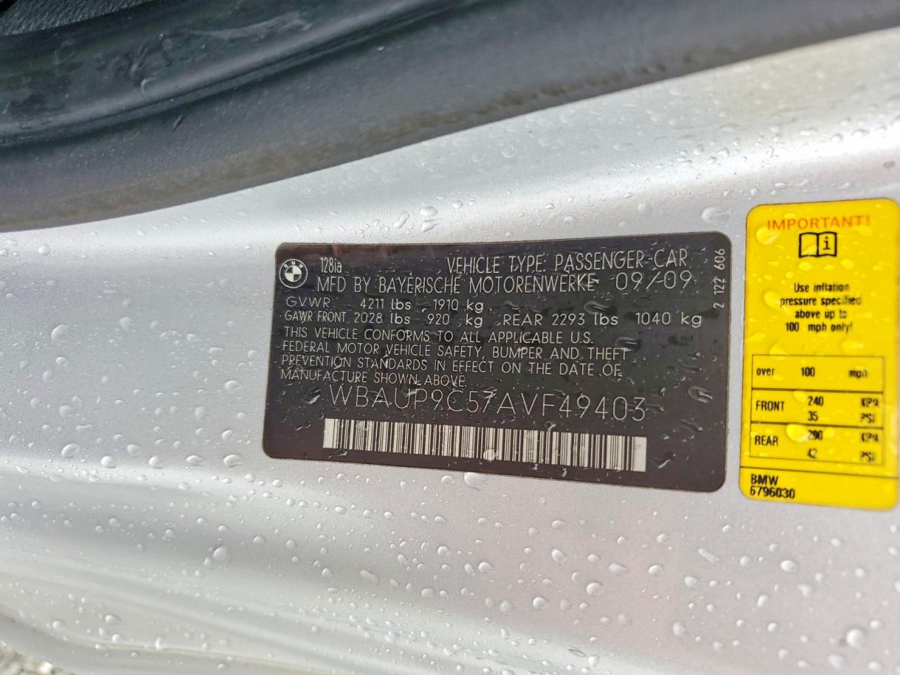 2010 Bmw 128 I Silver vin: WBAUP9C57AVF49403