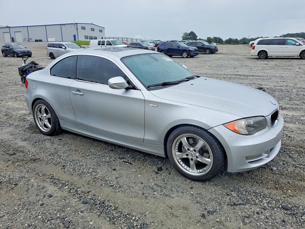 2010 Bmw 128 I Silver vin: WBAUP9C57AVF49403