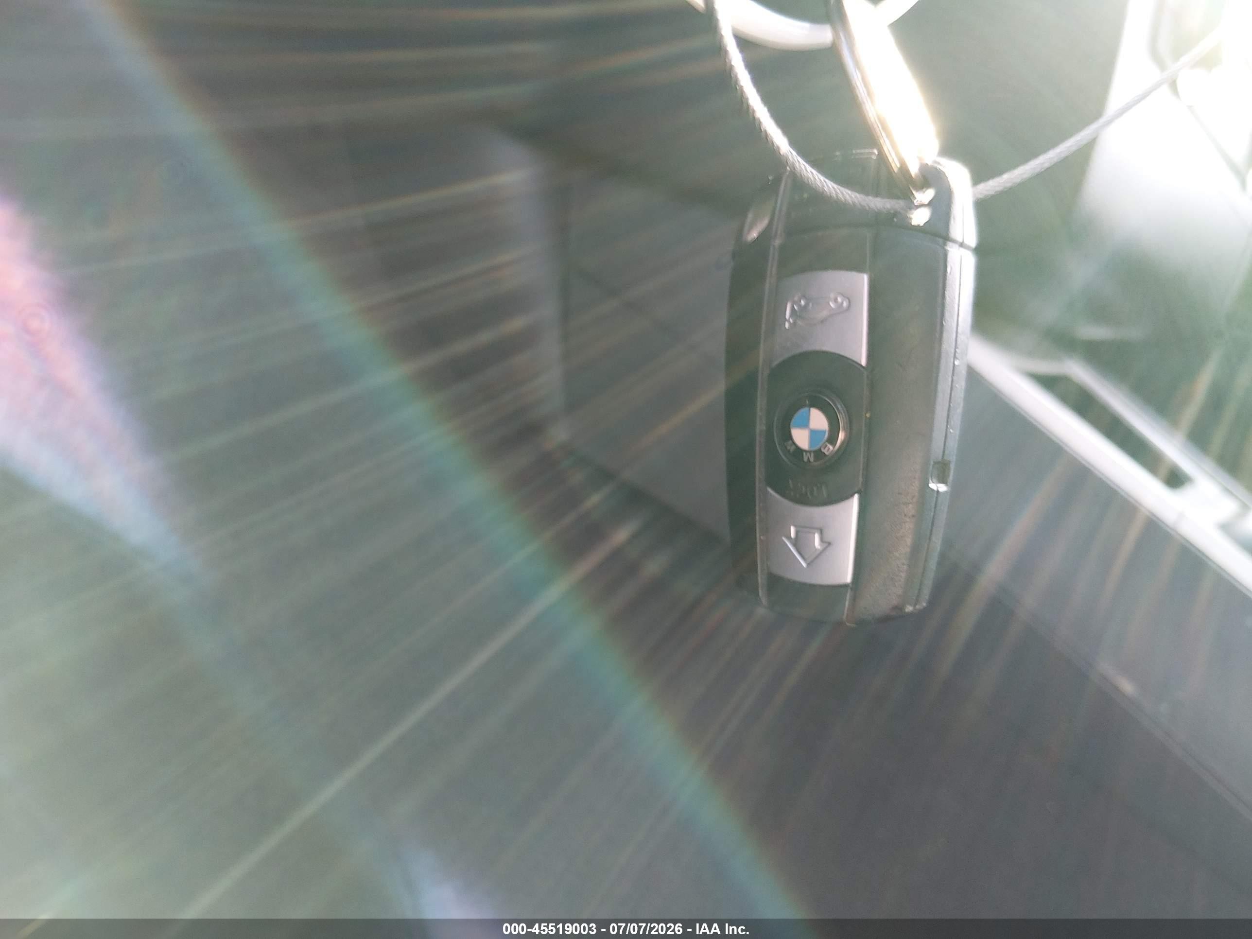 2012 Bmw 128i   Белый vin: WBAUP9C57CVL91144