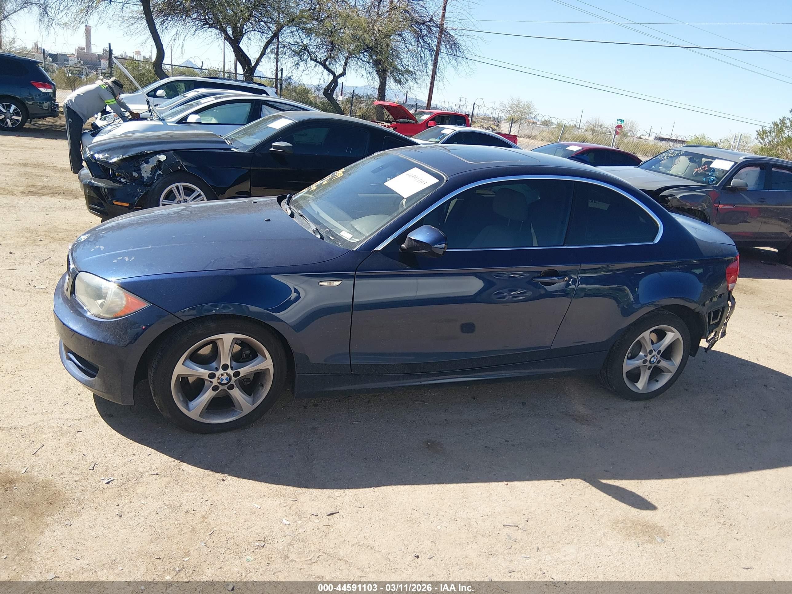 2010 Bmw 128i   Brown vin: WBAUP9C59AVL89229
