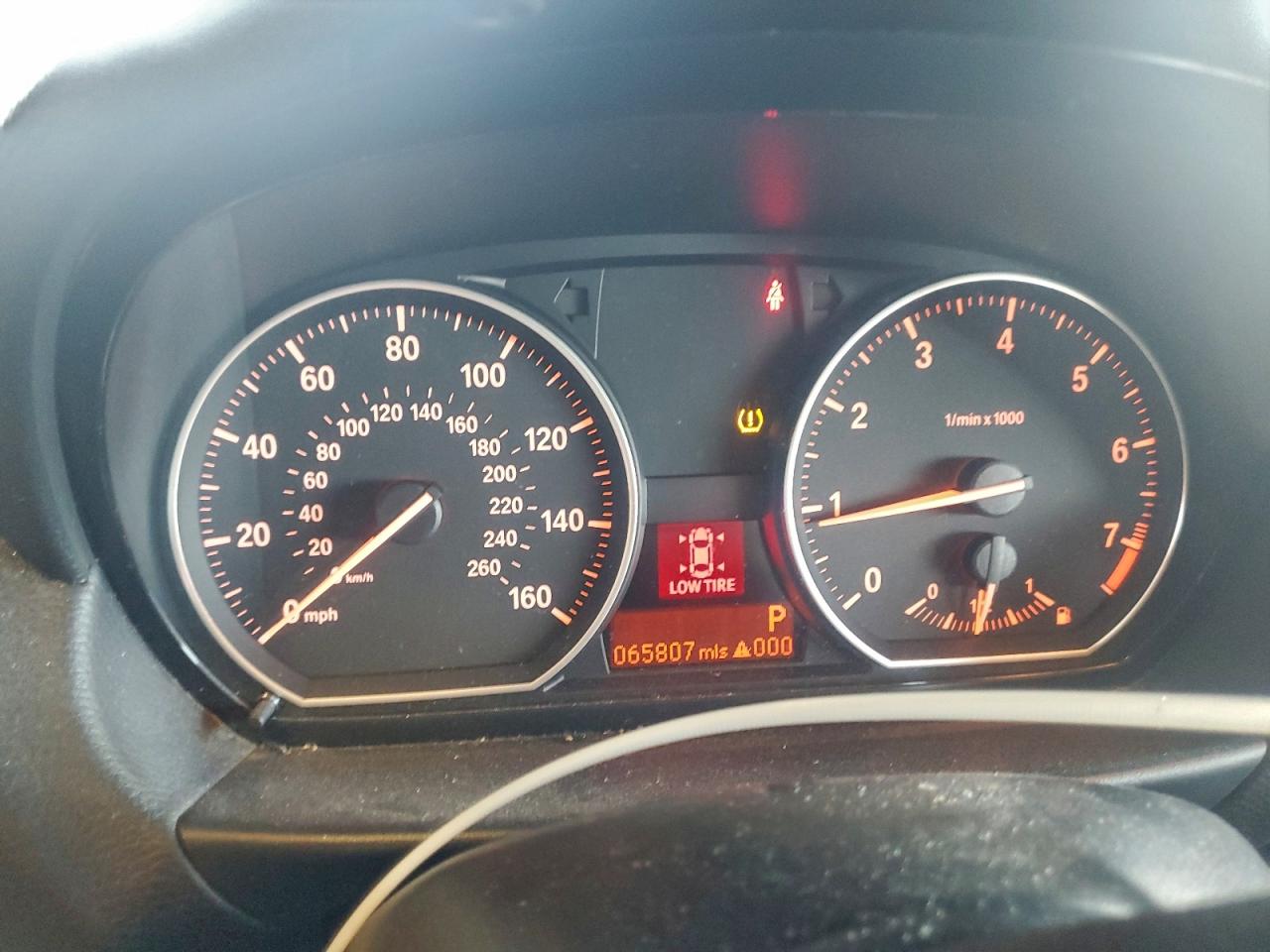 2012 Bmw 128 I Серебряный vin: WBAUP9C59CVS94141