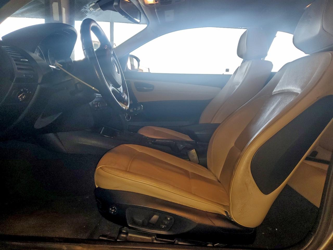 2012 Bmw 128 I Серебряный vin: WBAUP9C59CVS94141