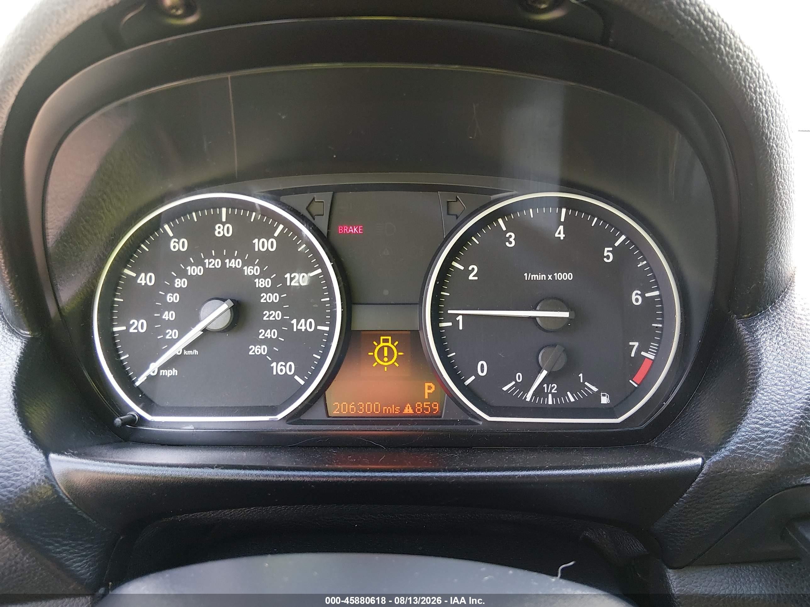 2010 Bmw 128i   Белый vin: WBAUP9C5XAVF49556