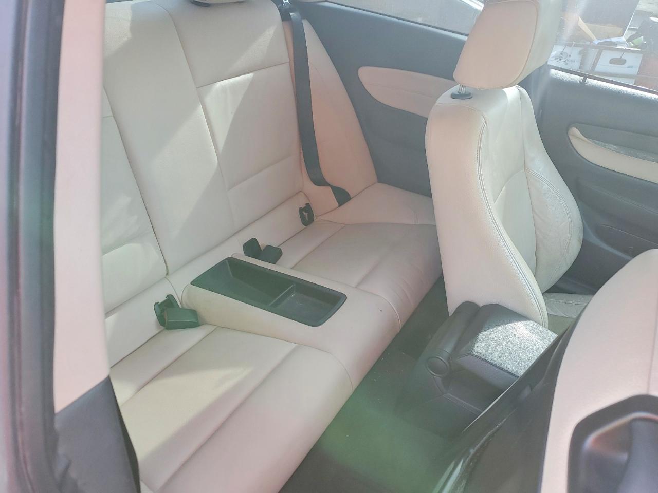 2012 Bmw 128 I Beige vin: WBAUP9C5XCVL91655