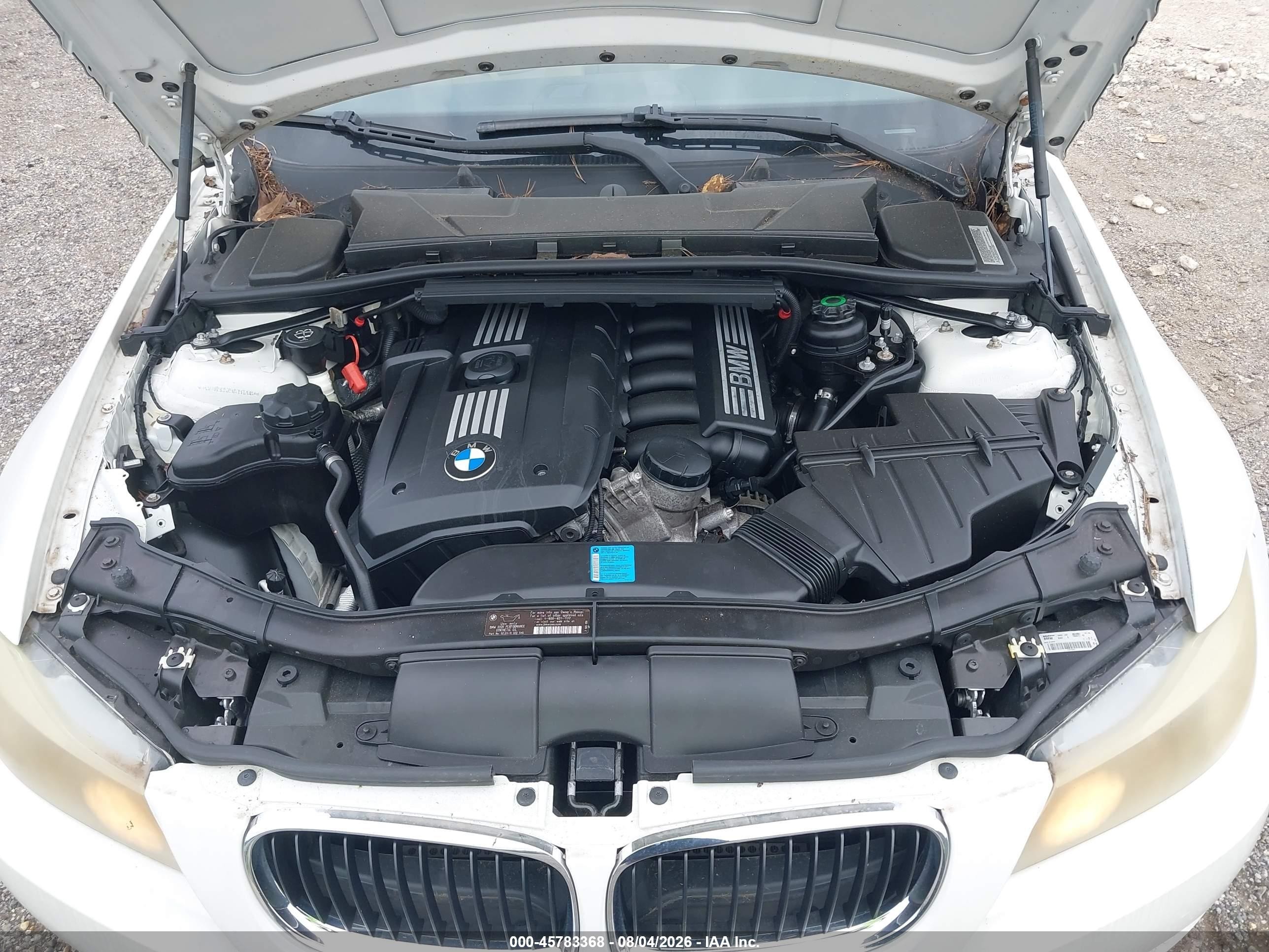 2009 Bmw 328i   White vin: WBAUT935X9A191208