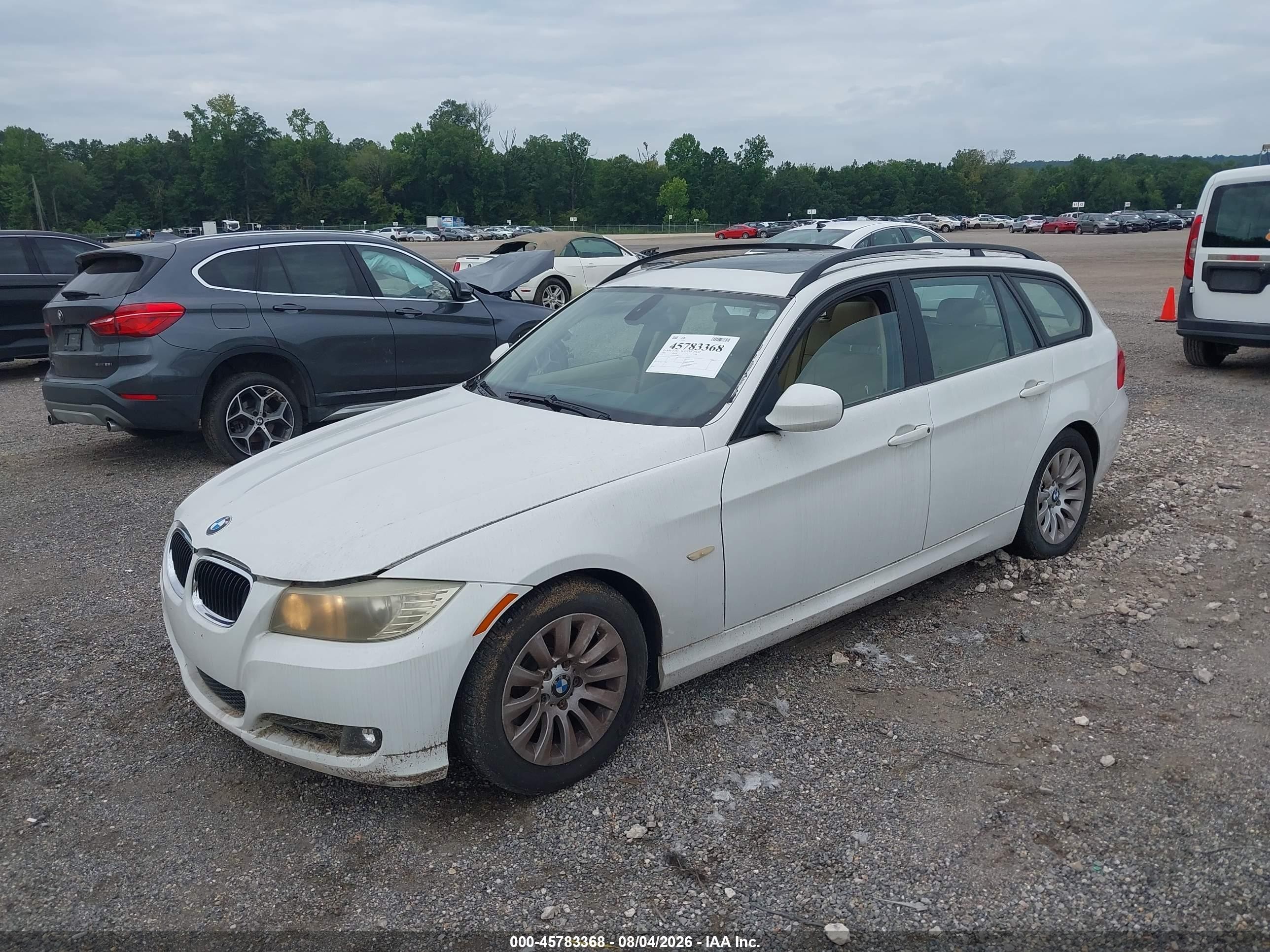2009 Bmw 328i   White vin: WBAUT935X9A191208