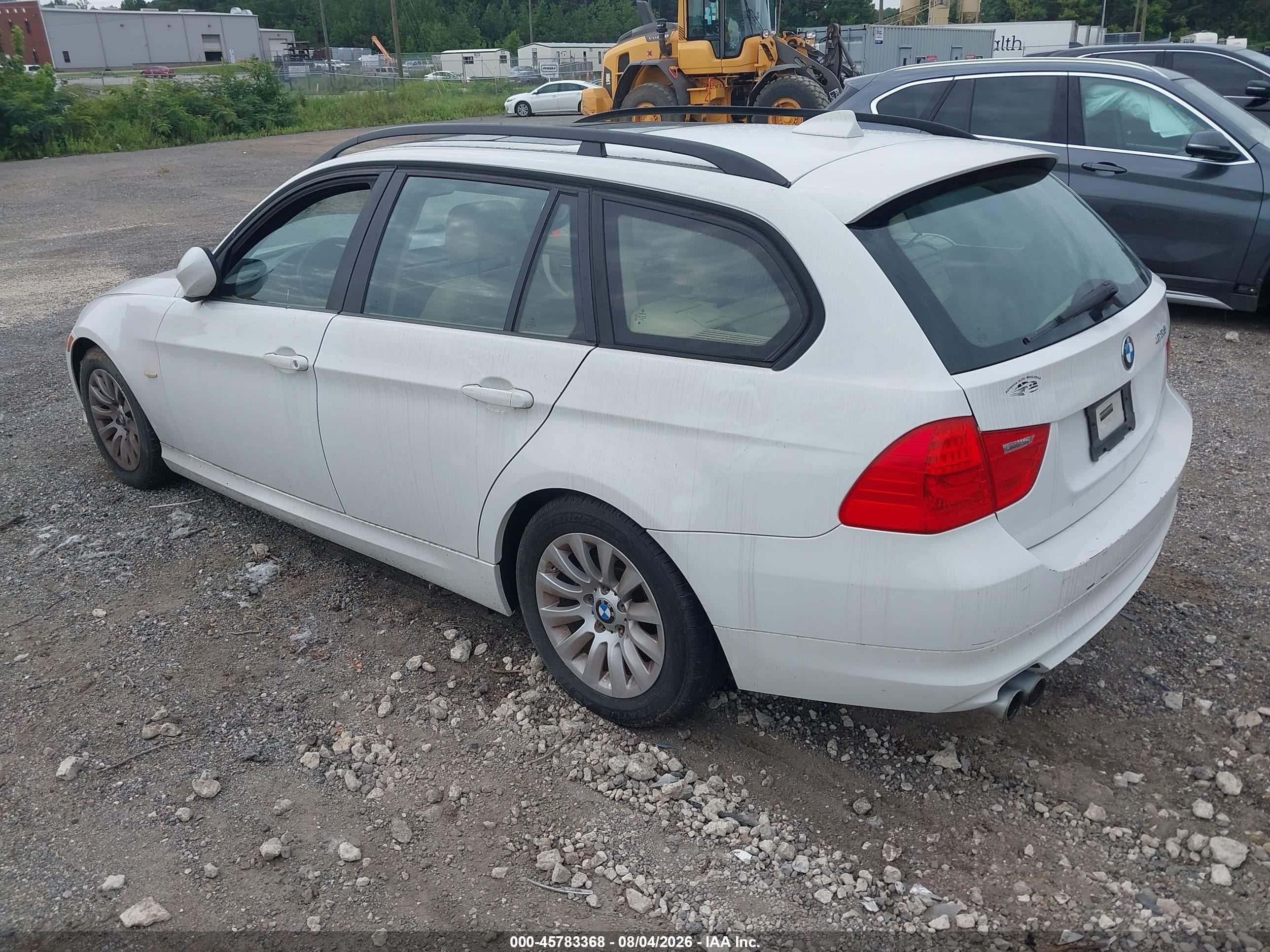 2009 Bmw 328i   White vin: WBAUT935X9A191208