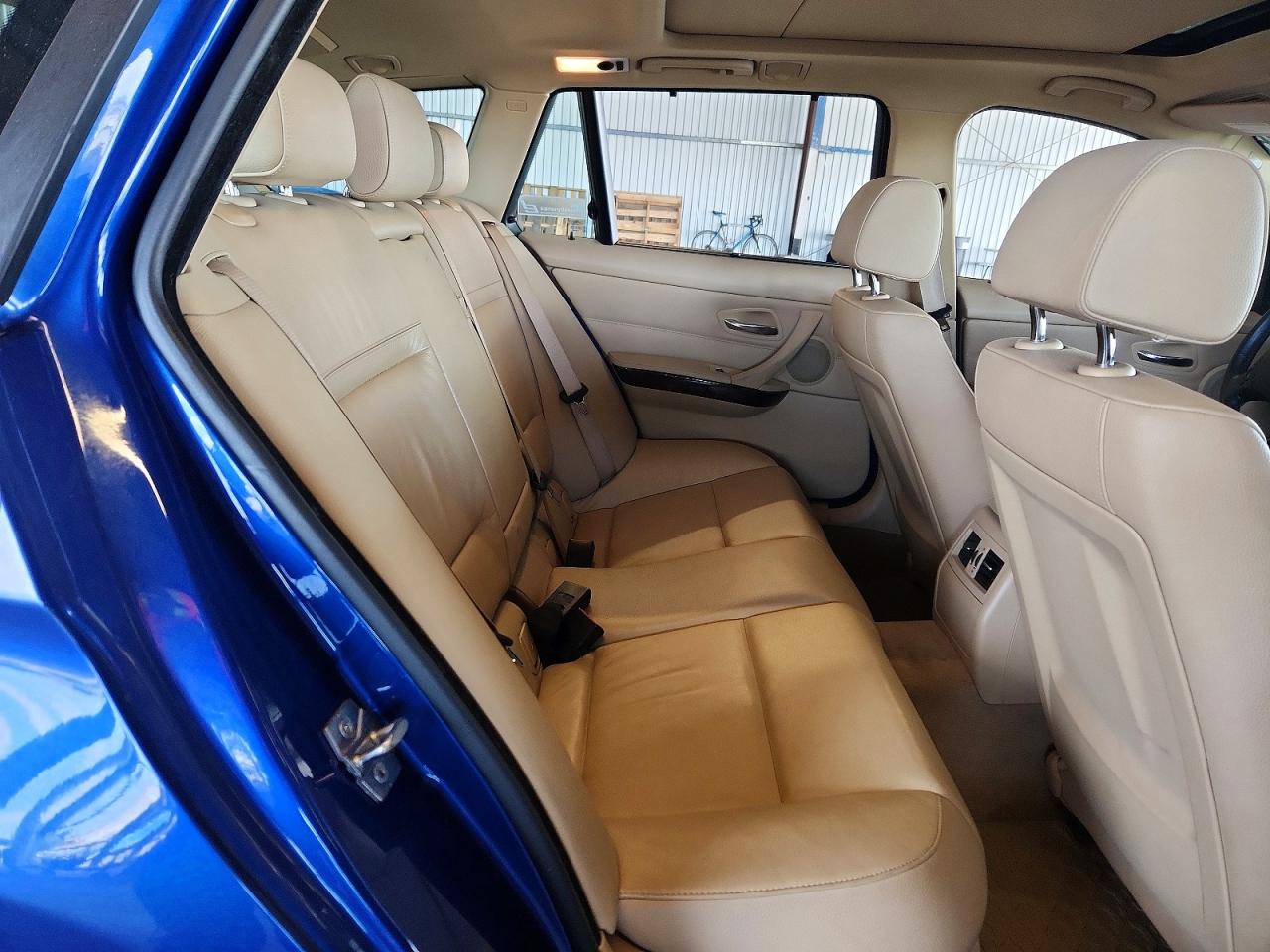 2010 Bmw 328 I Blue vin: WBAUT9C59AA191365