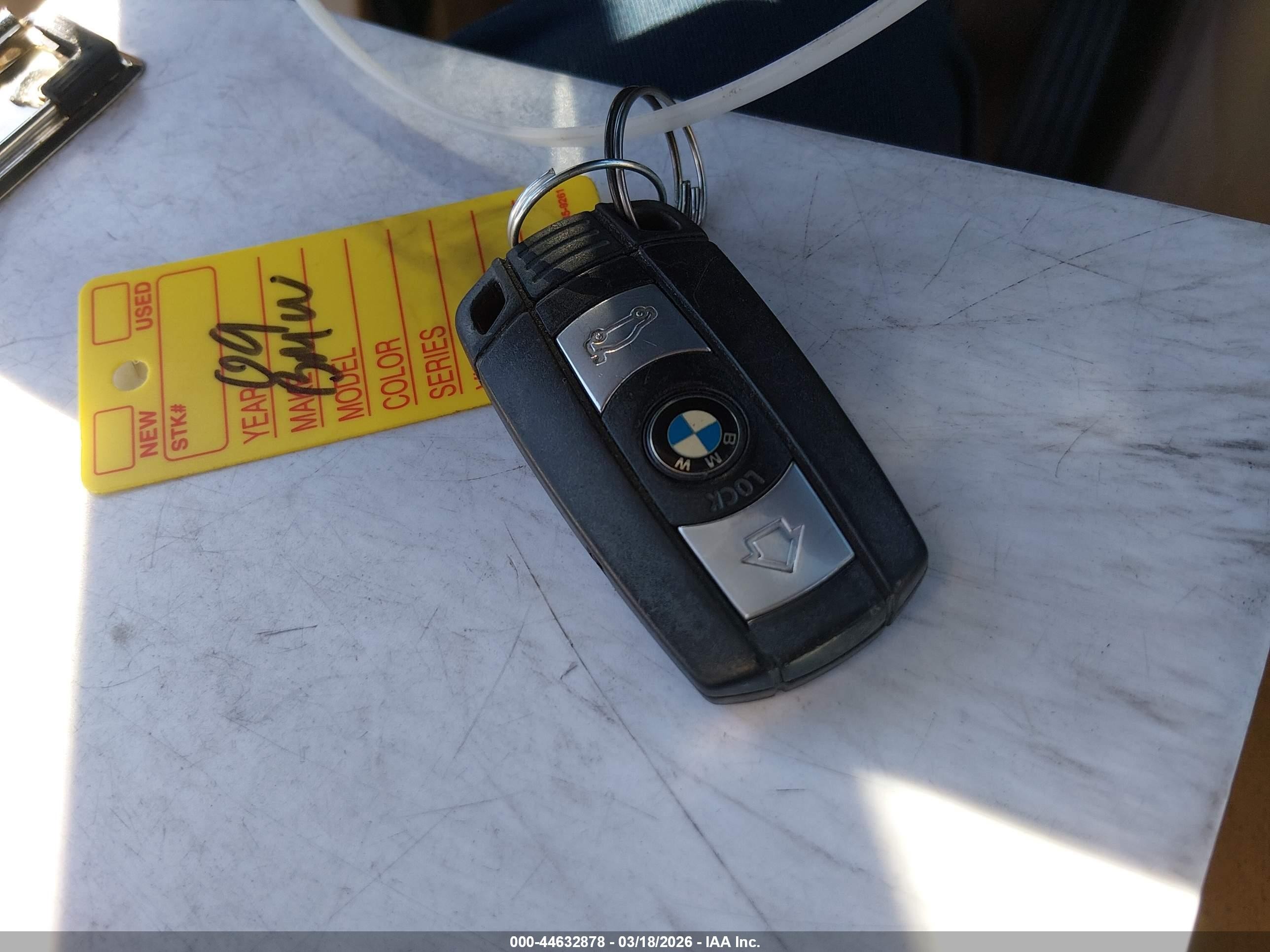 2009 Bmw 328i Xdrive Burgundy vin: WBAUU33589A539792