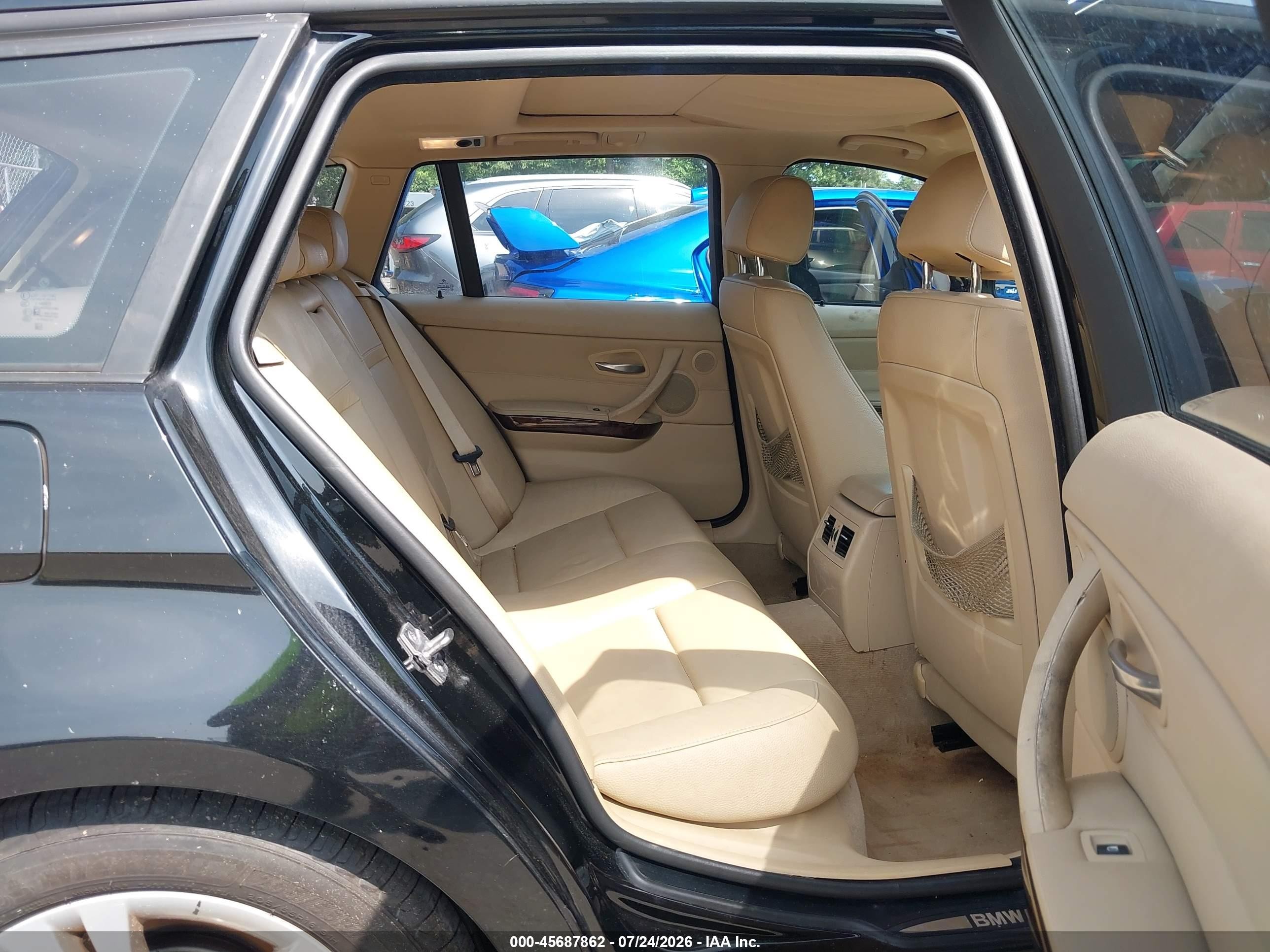 2009 Bmw 328i Xdrive Черный vin: WBAUU33599A540496