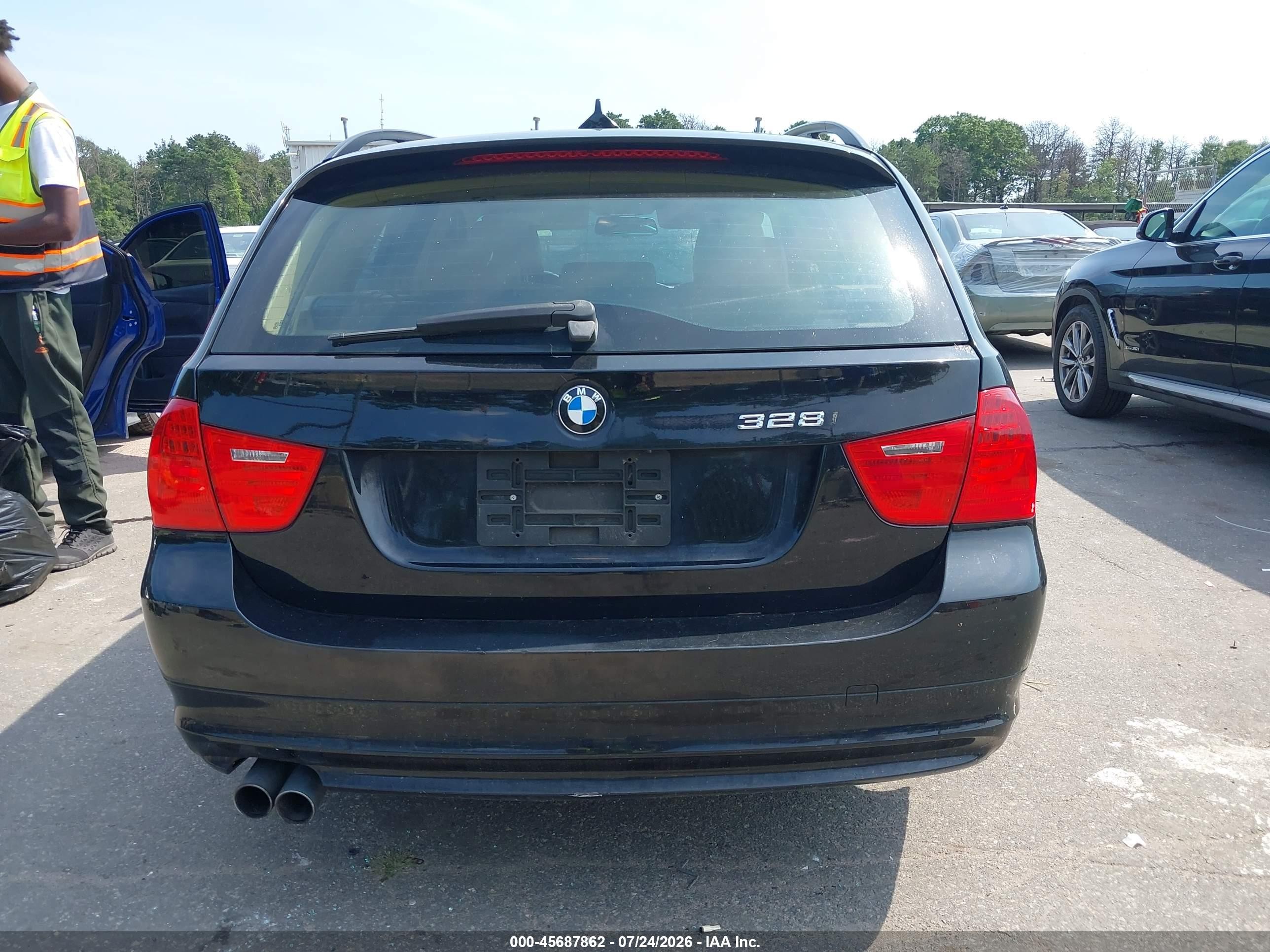 2009 Bmw 328i Xdrive Черный vin: WBAUU33599A540496