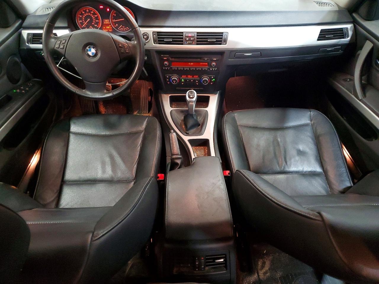 2012 Bmw 328 Xi Silver vin: WBAUU3C51CA951317