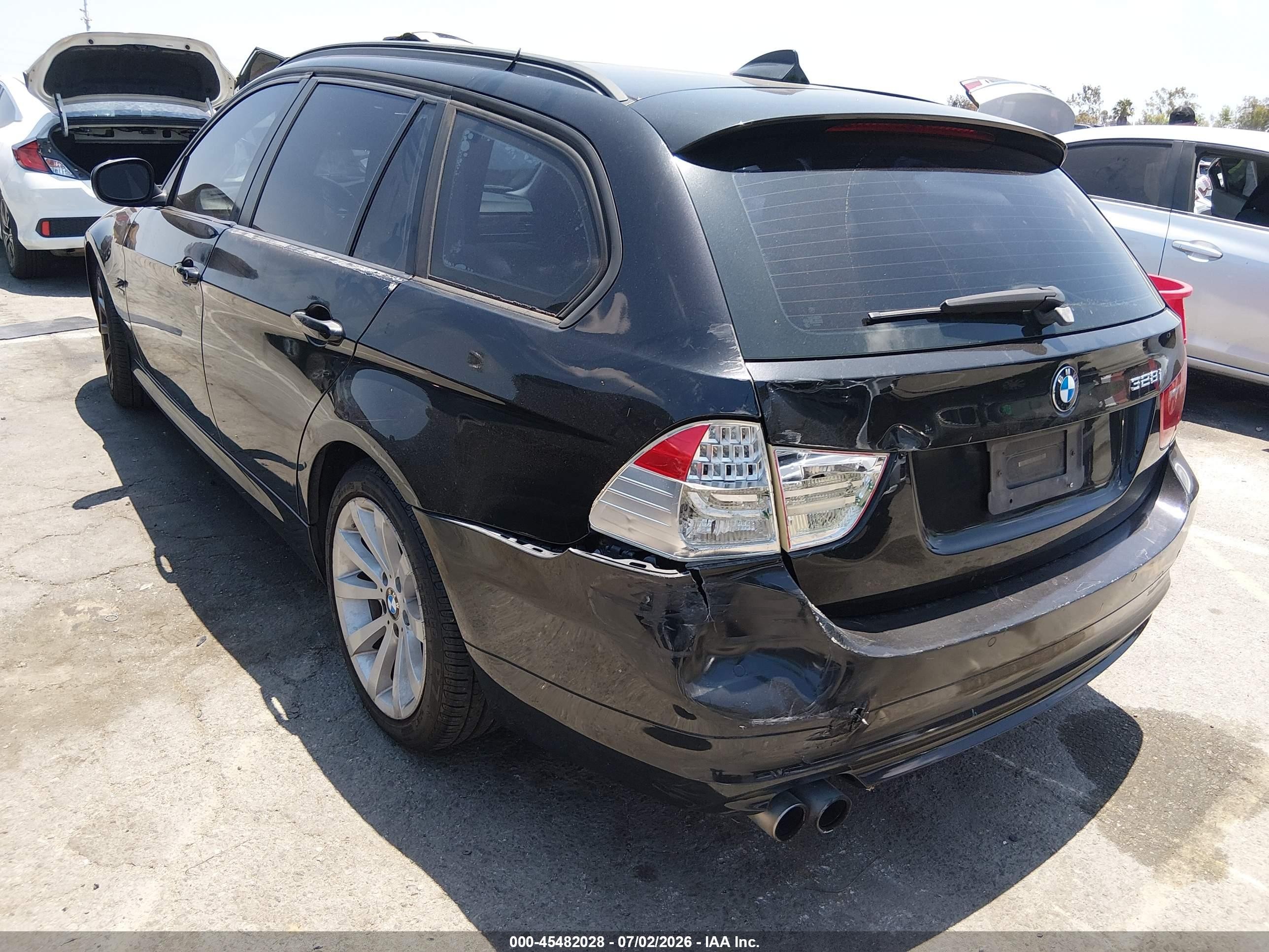 2011 Bmw 328i Xdrive Black vin: WBAUU3C53BA541469
