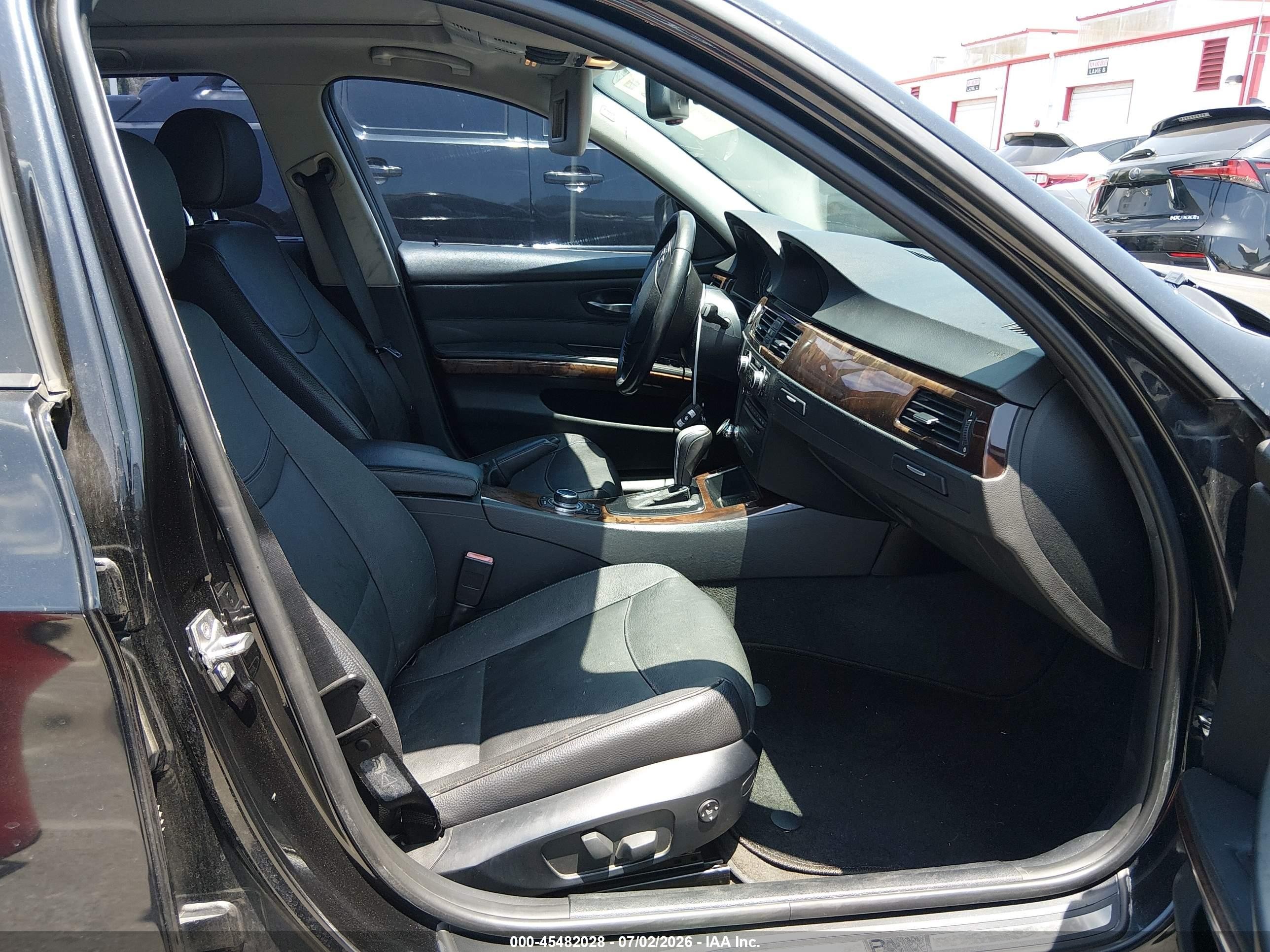 2011 Bmw 328i Xdrive Black vin: WBAUU3C53BA541469