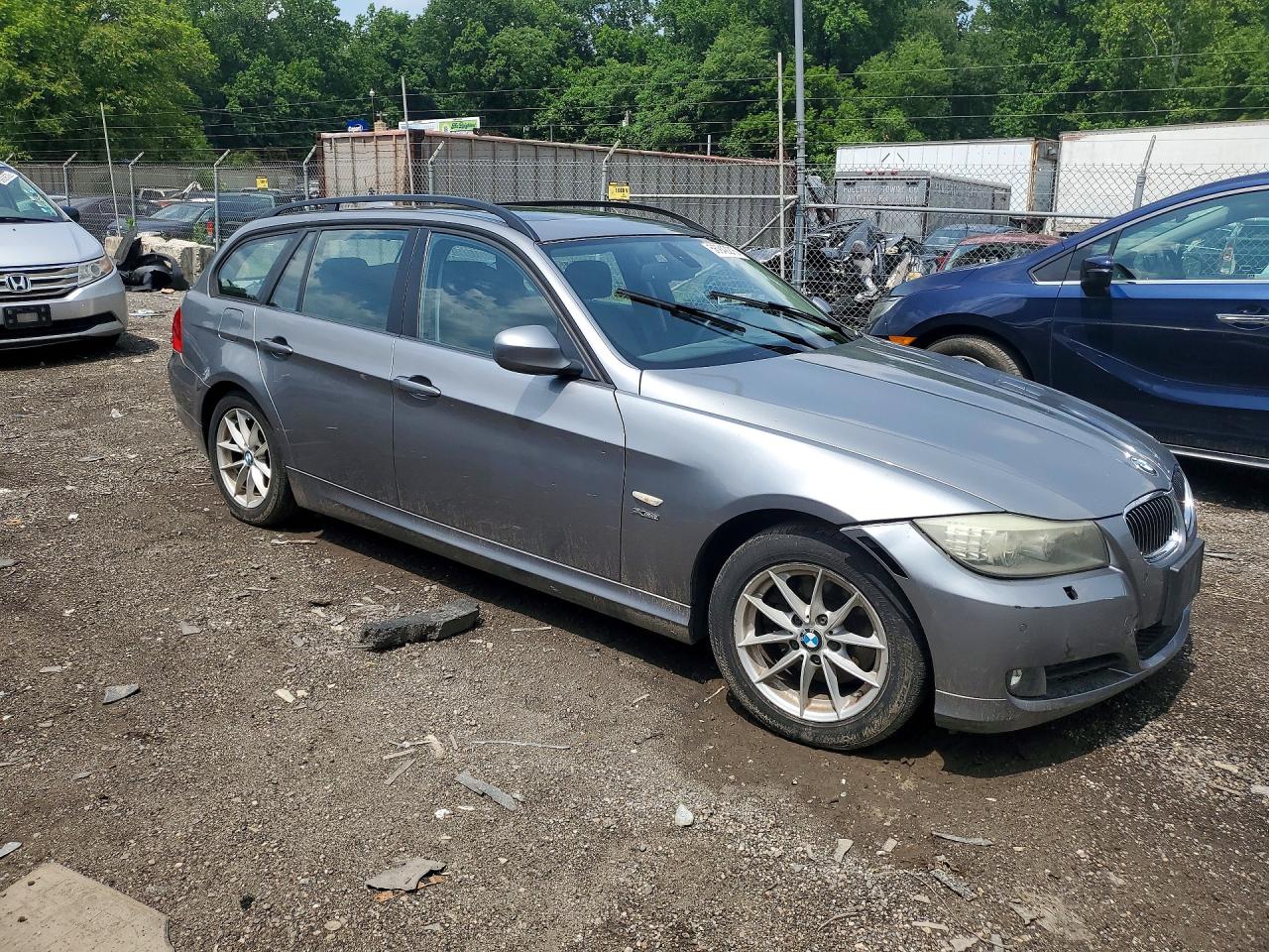 2010 Bmw 328 Xi Silver vin: WBAUU3C55AA540953