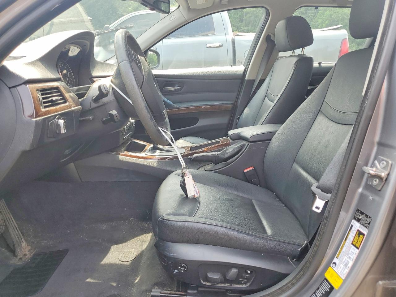 2010 Bmw 328 Xi Silver vin: WBAUU3C55AA540953