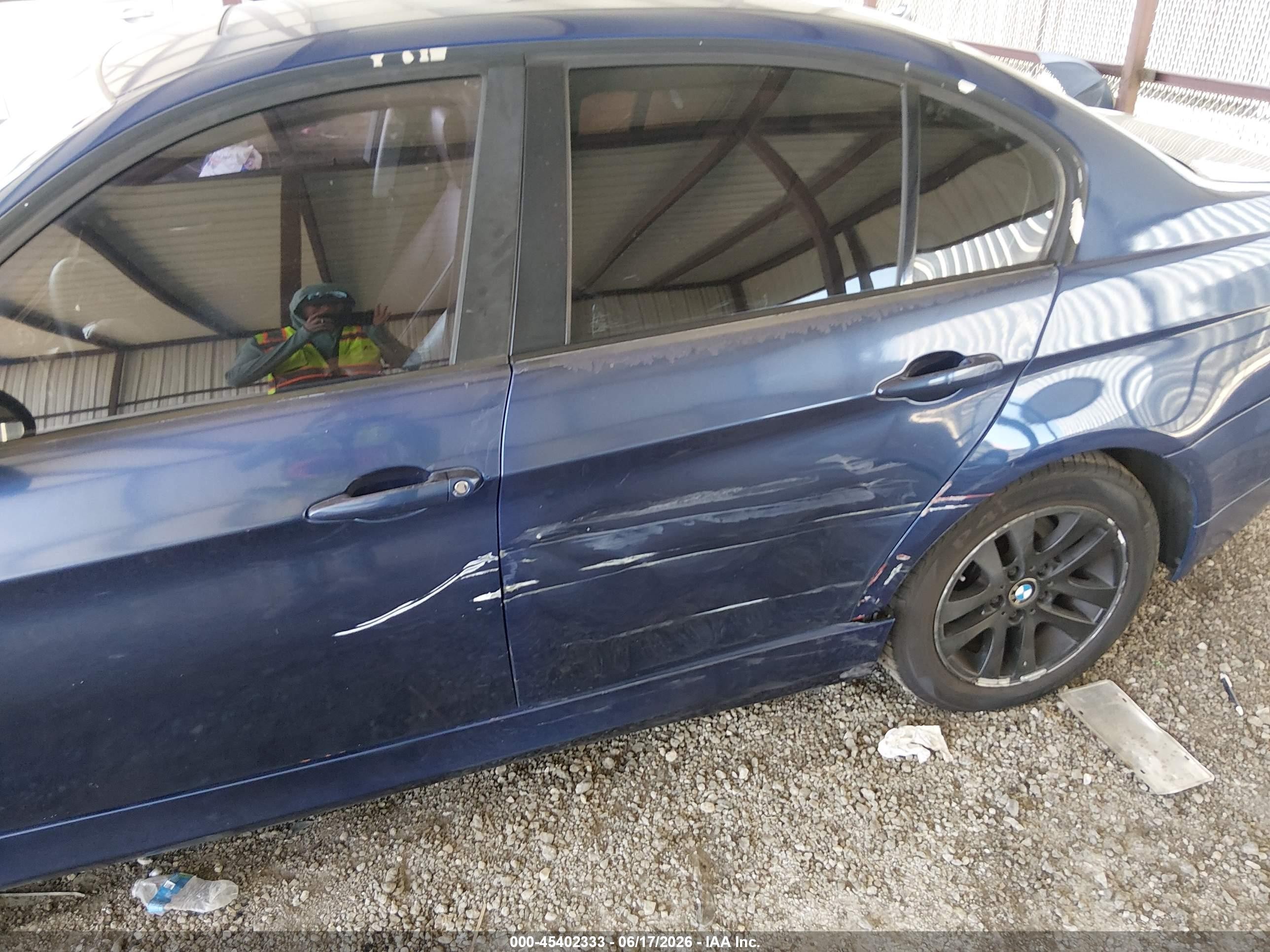 2007 Bmw 328i   Blue vin: WBAVA33517KX76645