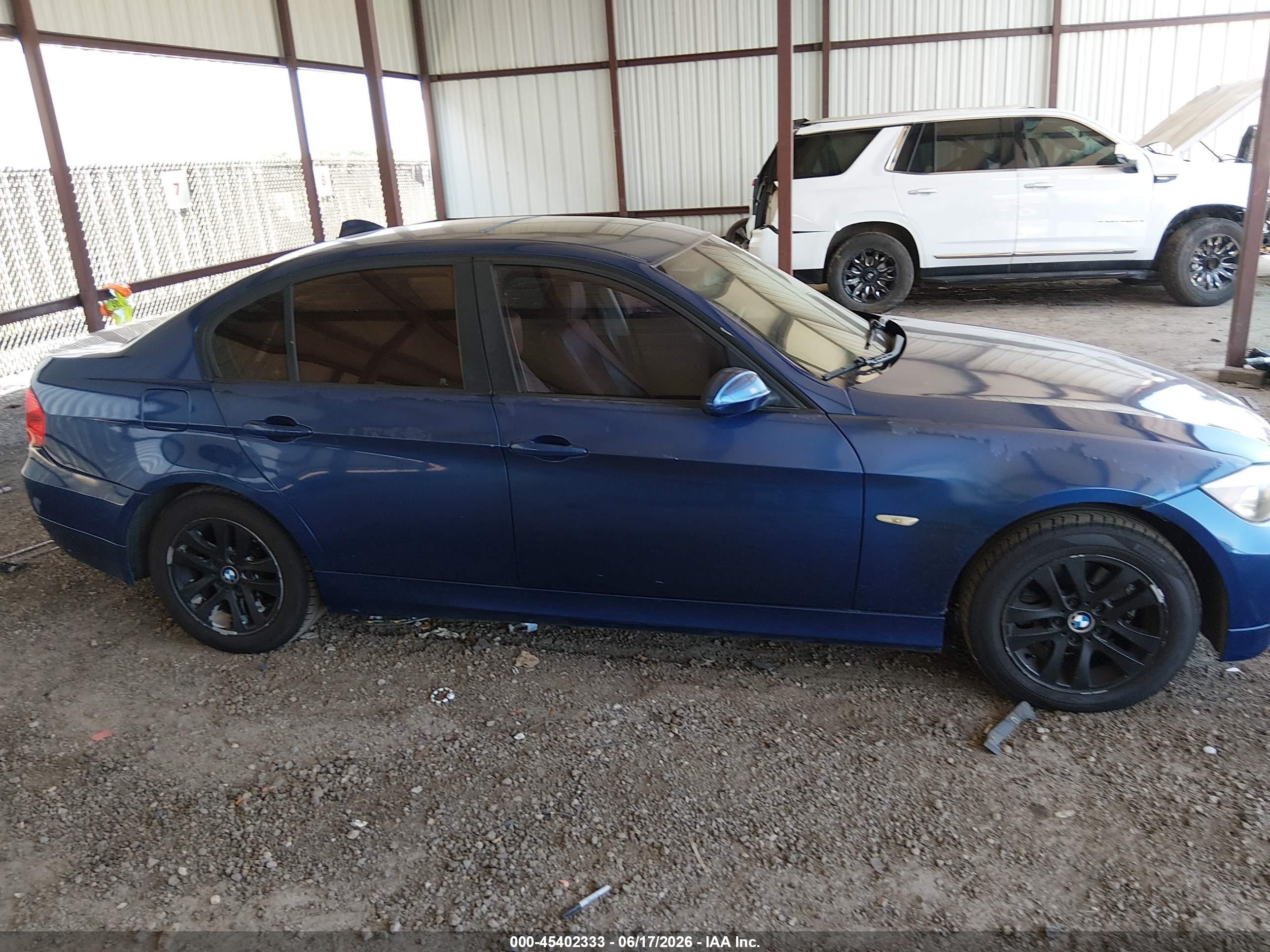 2007 Bmw 328i   Blue vin: WBAVA33517KX76645