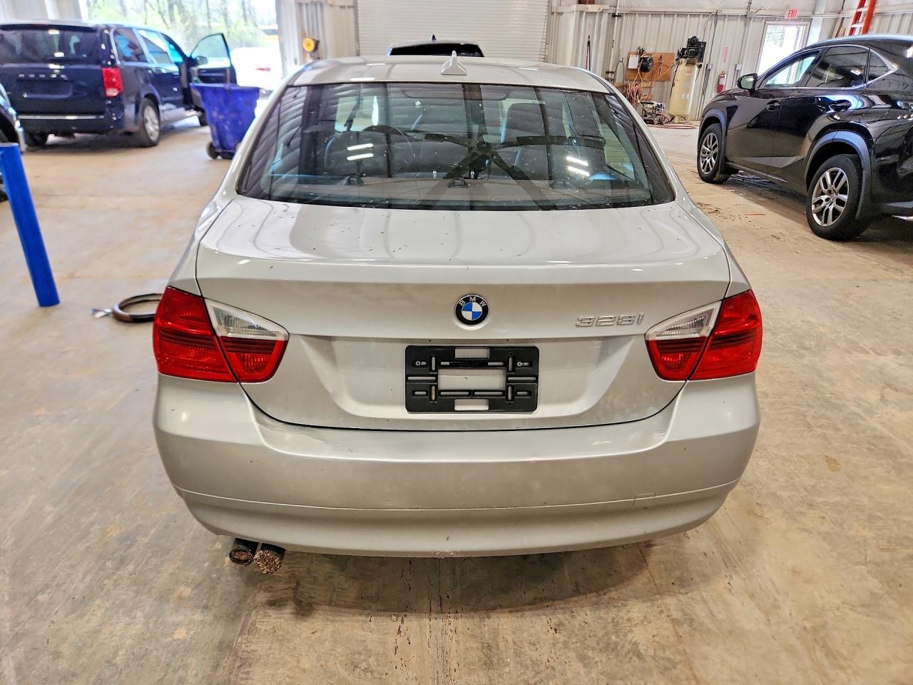 2007 Bmw 328 I Silver vin: WBAVA33537KX77022