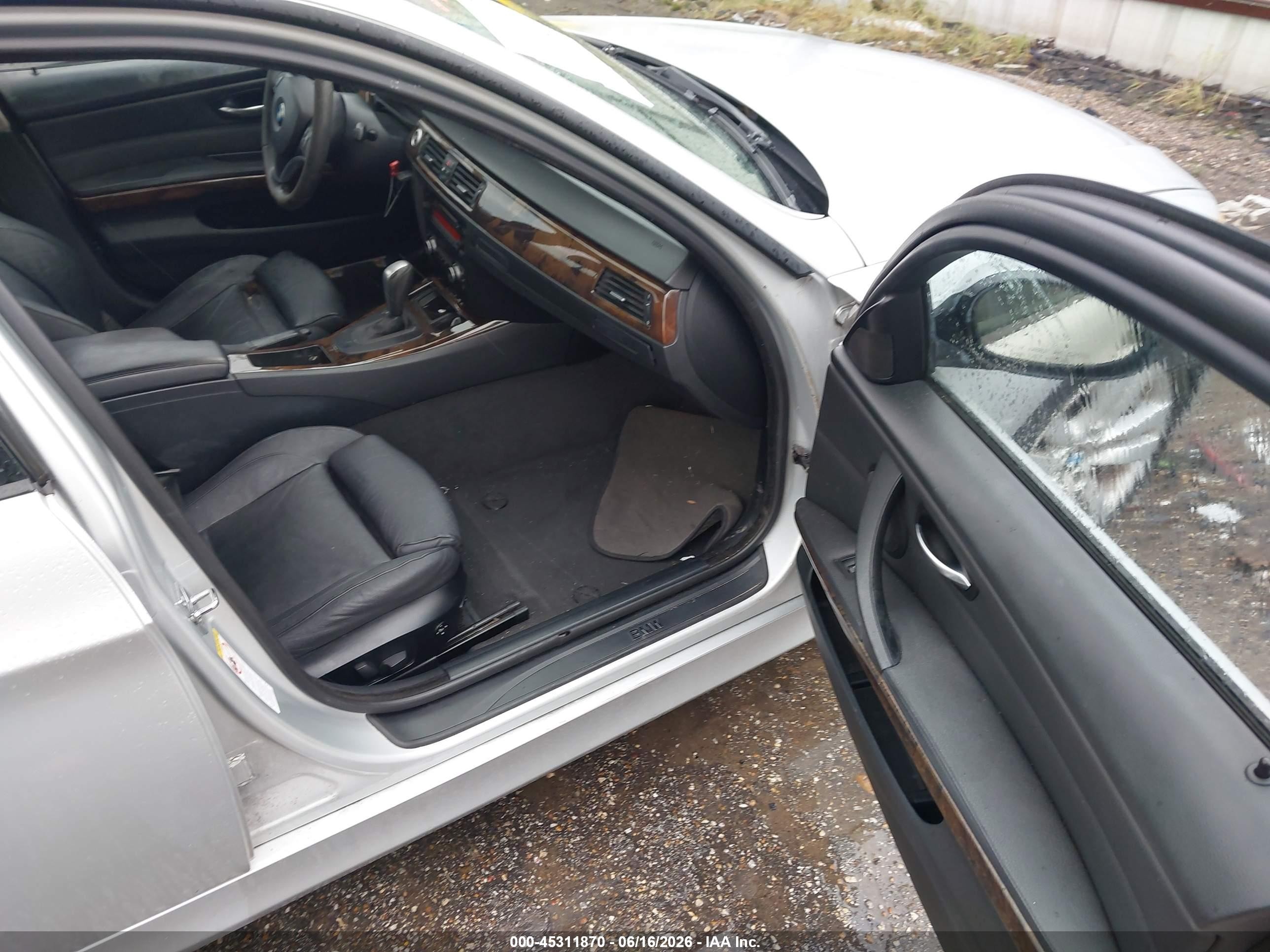 2007 Bmw 328i   Серебряный vin: WBAVA33537PG52012