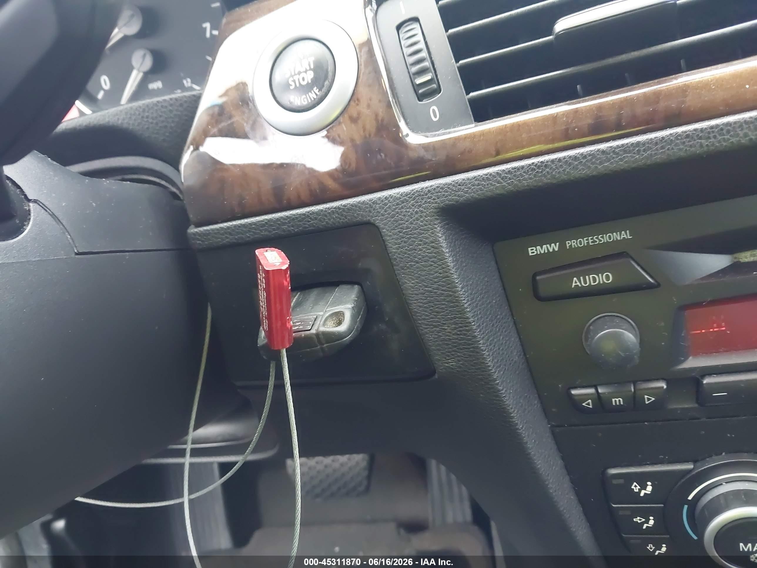 2007 Bmw 328i   Серебряный vin: WBAVA33537PG52012