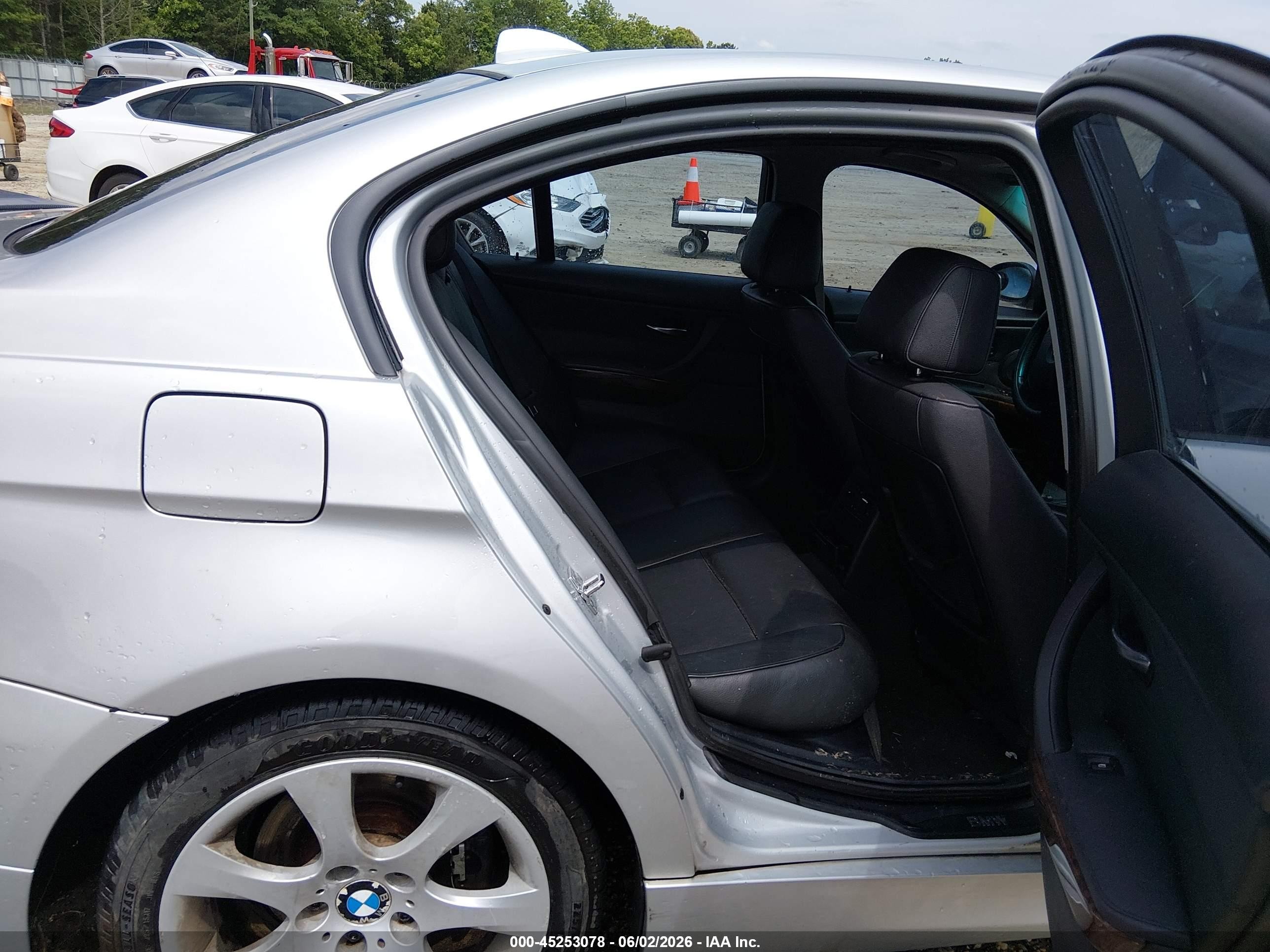 2007 Bmw 328i   Silver vin: WBAVA33547P140594