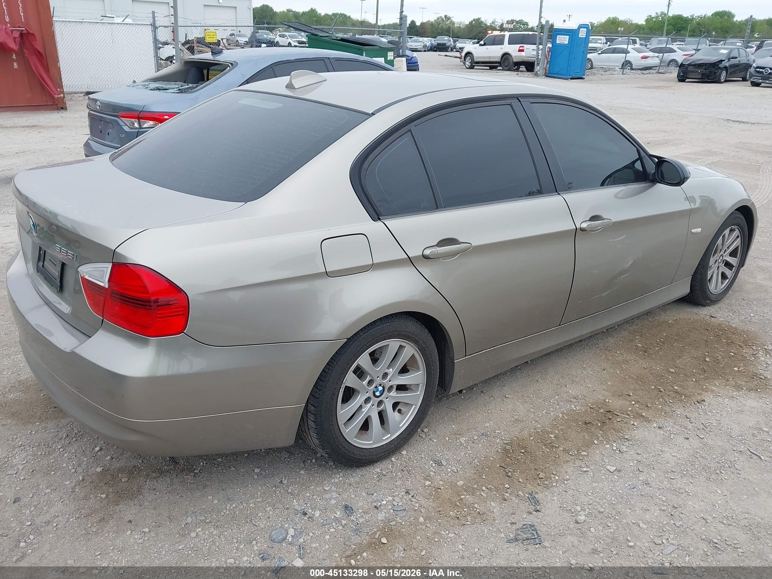 2007 Bmw 328i   Beige vin: WBAVA33557KX74400