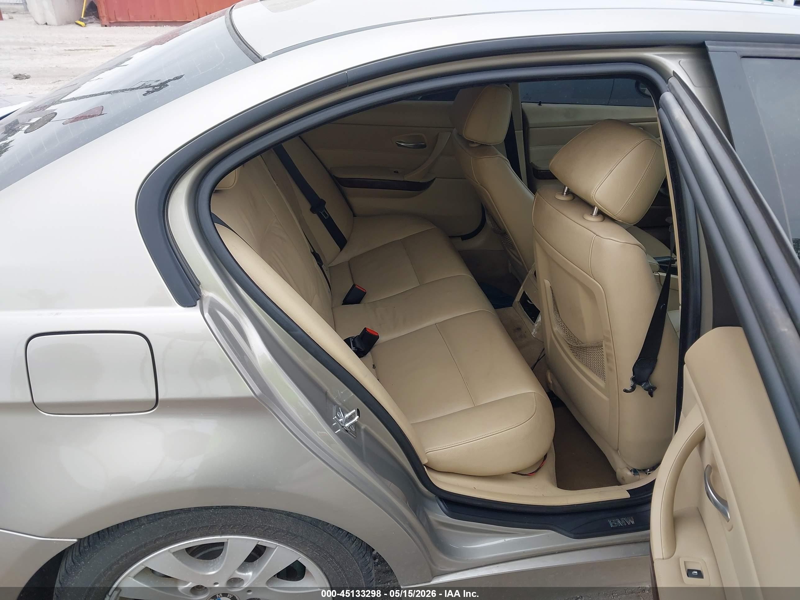 2007 Bmw 328i   Beige vin: WBAVA33557KX74400
