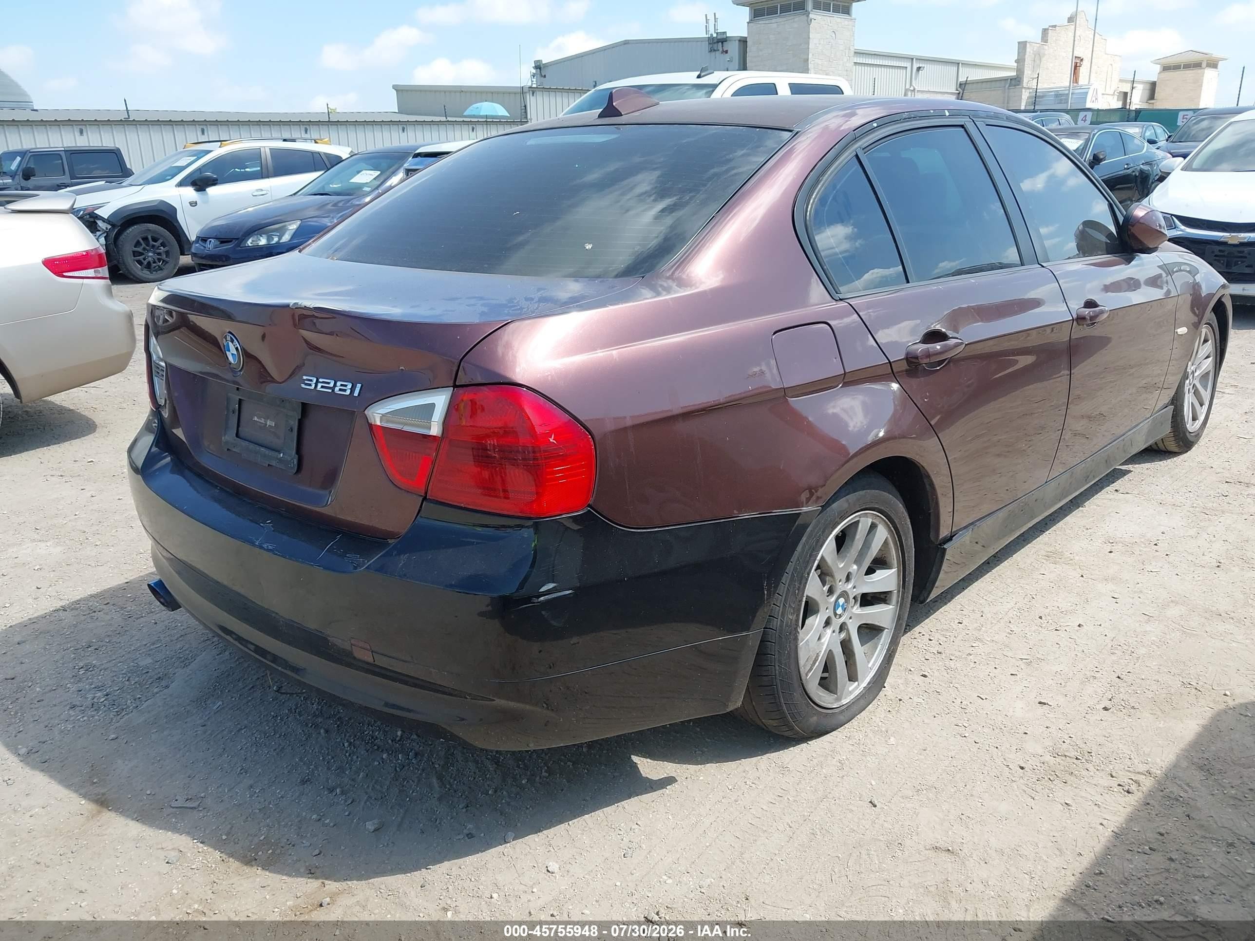 2007 Bmw 328i   Maroon vin: WBAVA33557PV67072