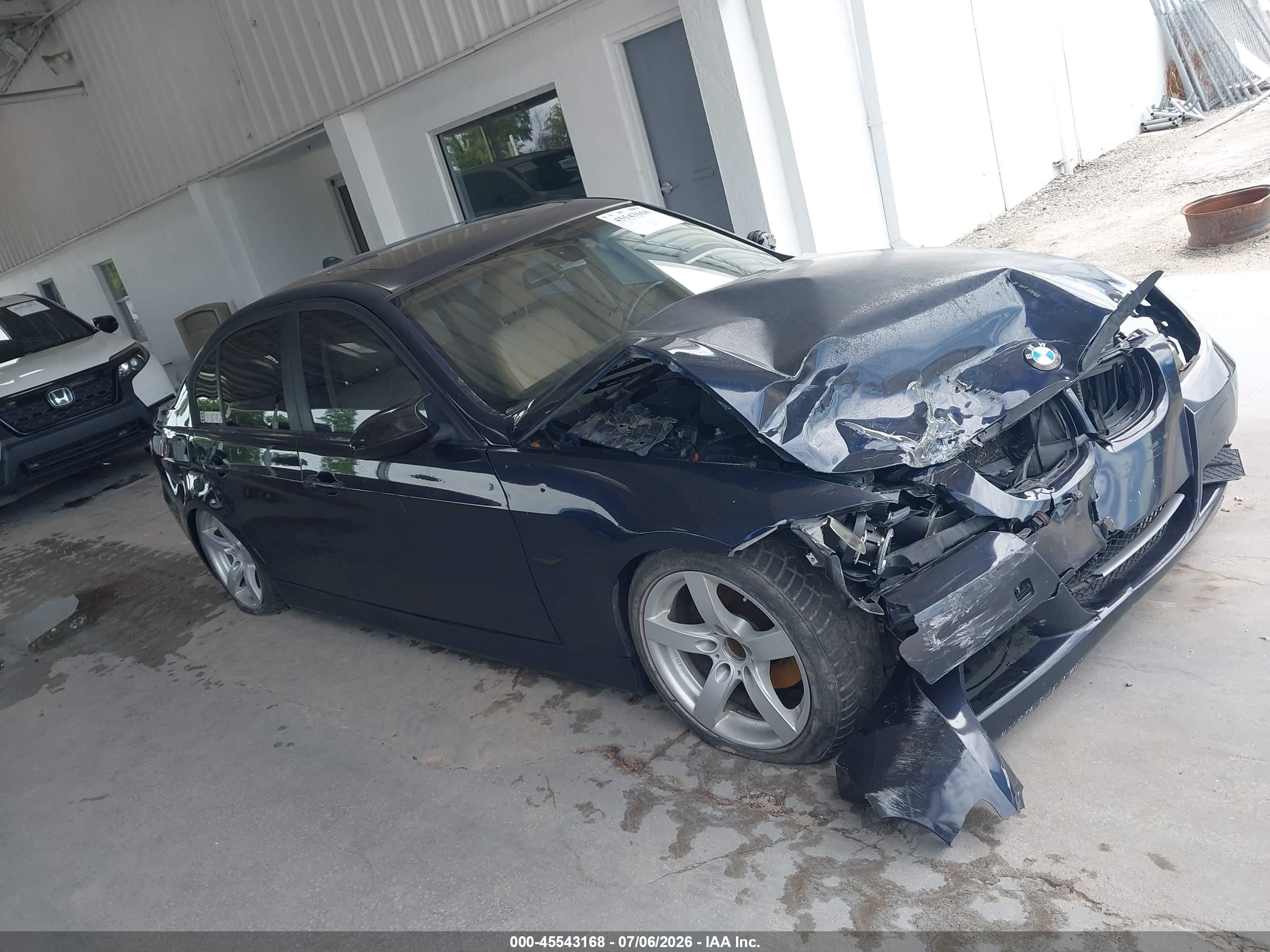 2008 Bmw 328i   Blue vin: WBAVA33558P143294