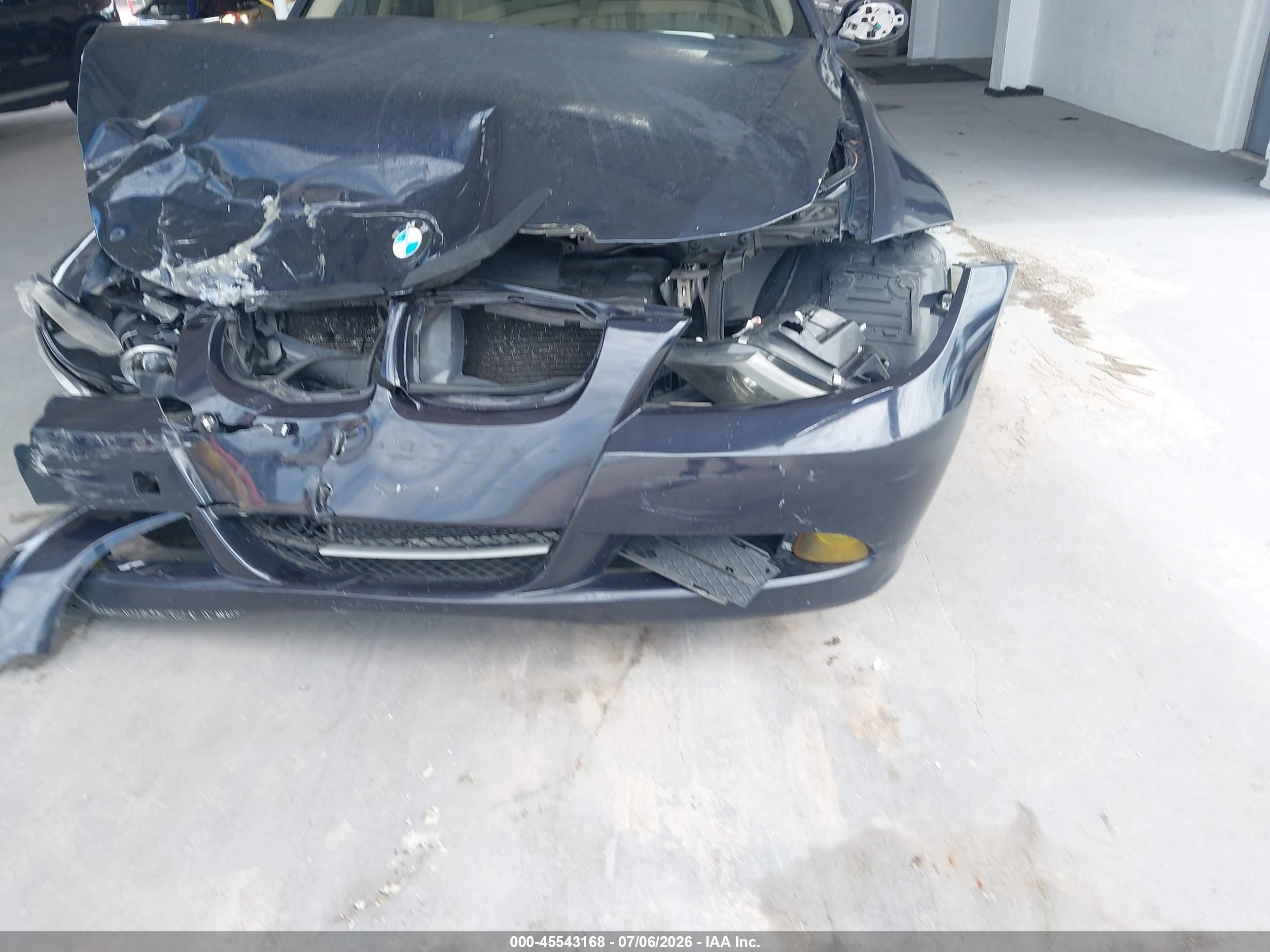 2008 Bmw 328i   Blue vin: WBAVA33558P143294