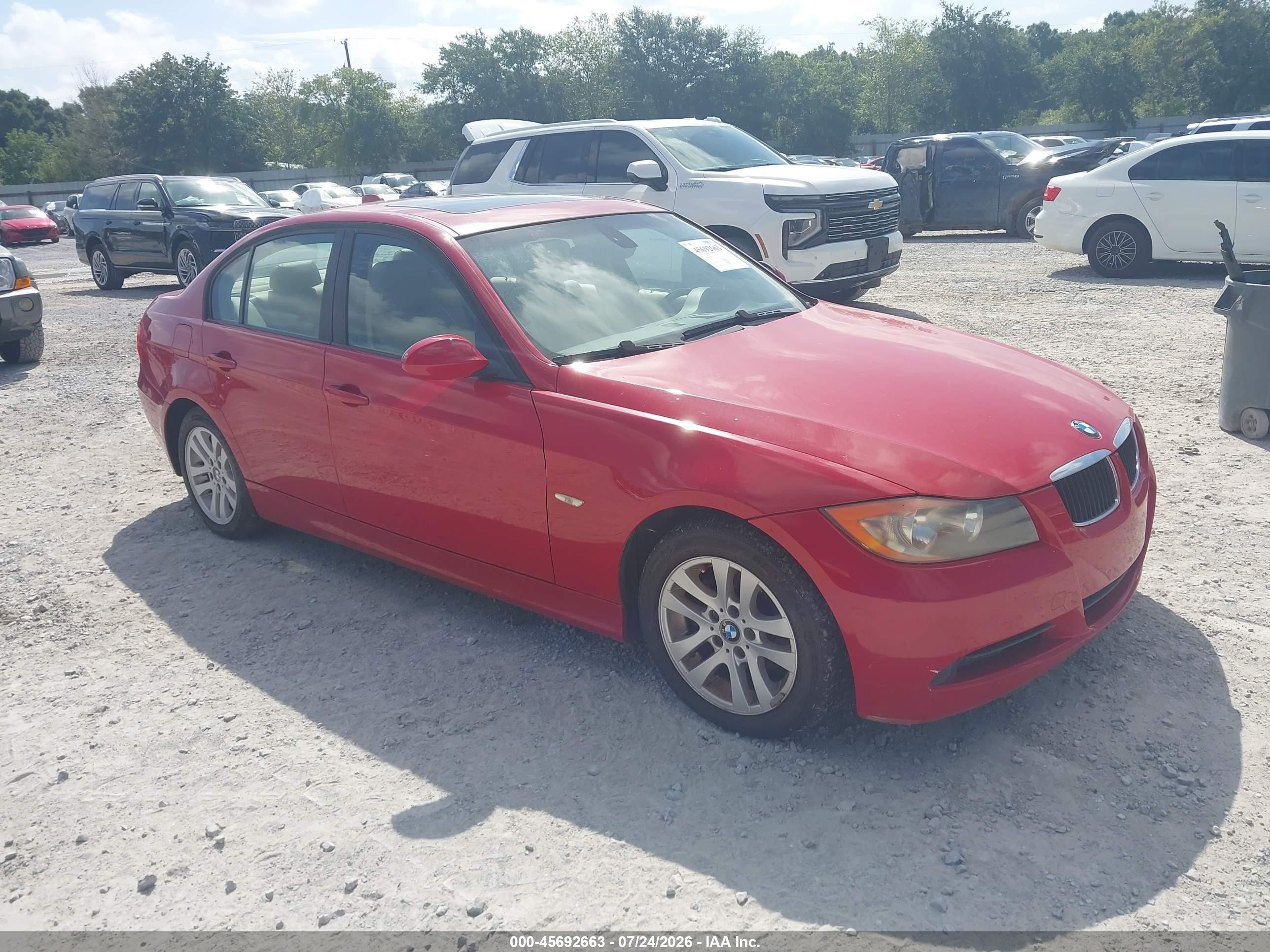 2007 Bmw 328i   Red vin: WBAVA33587PV63677