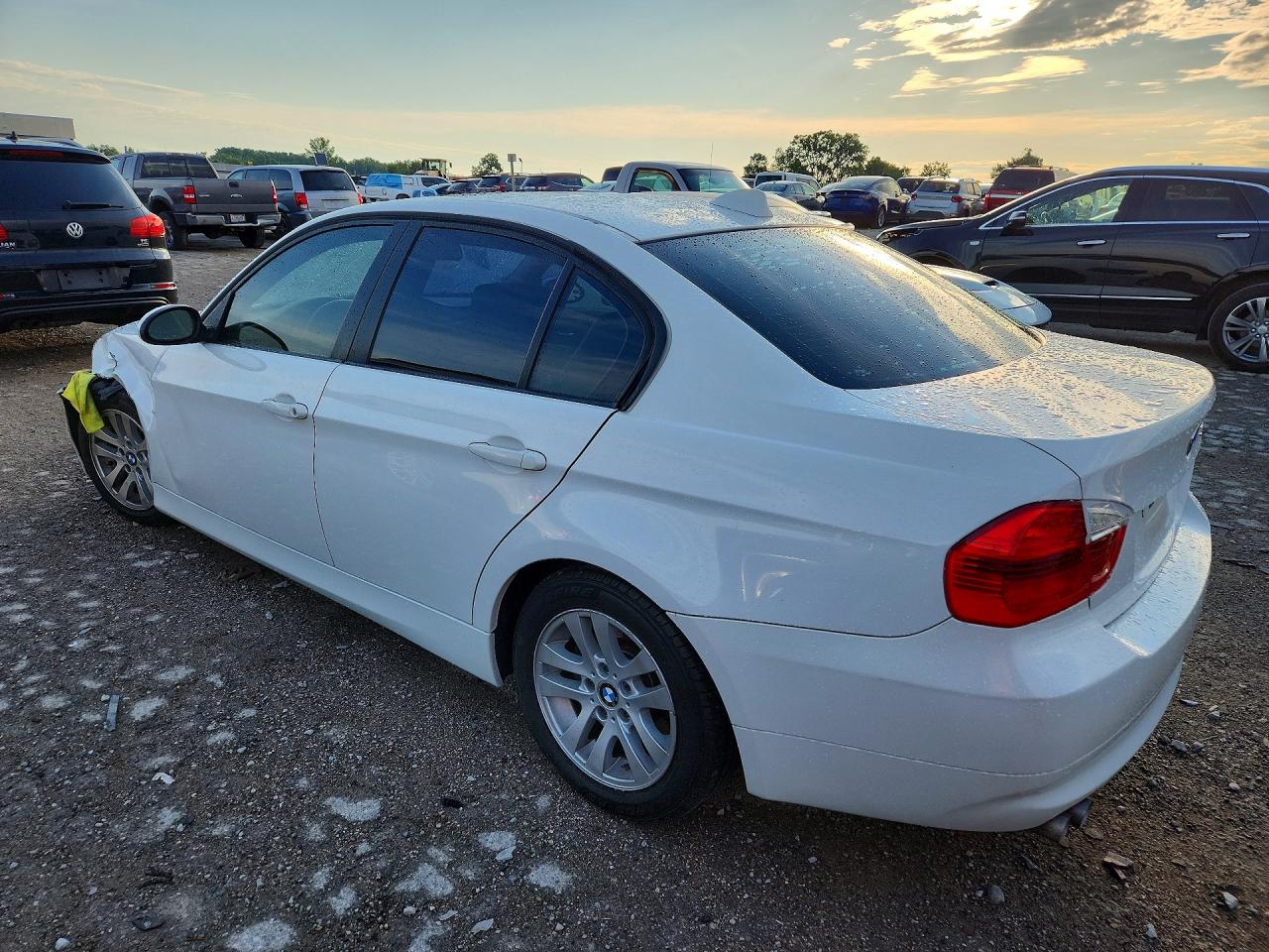 2007 Bmw 328 I White vin: WBAVA33597KX75890