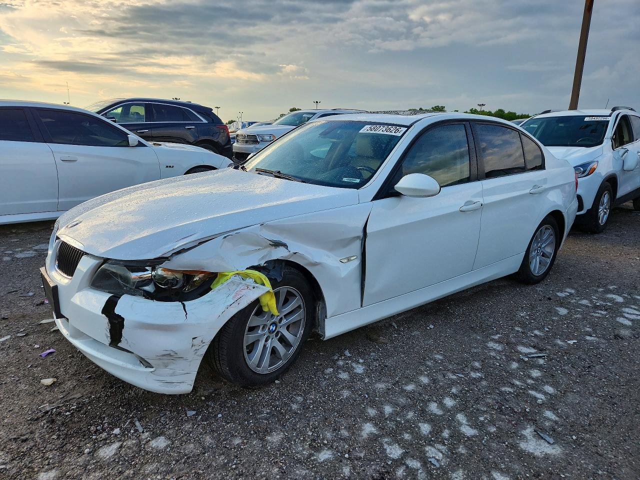 2007 Bmw 328 I White vin: WBAVA33597KX75890